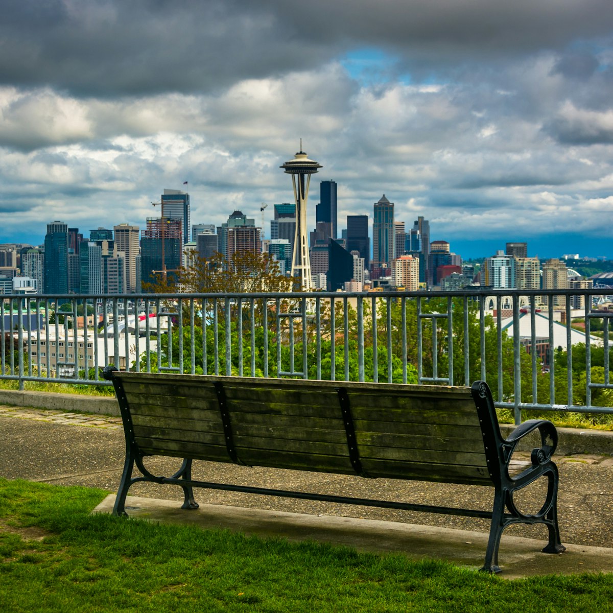 Bench and view of the downtown Seattle skyline, in Seattle, Washington.; Shutterstock ID 278270483; Your name (First / Last): Alexander Howard; GL account no.: 65050; Netsuite department name: Online Editorial; Full Product or Project name including edition: Western USA neighborhood POI highlights