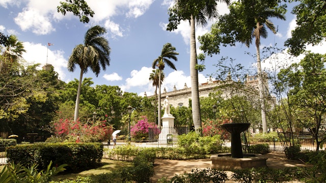 Statue of Cesepedes in the centre of the  Plaza de Armas Old Havana Cuba