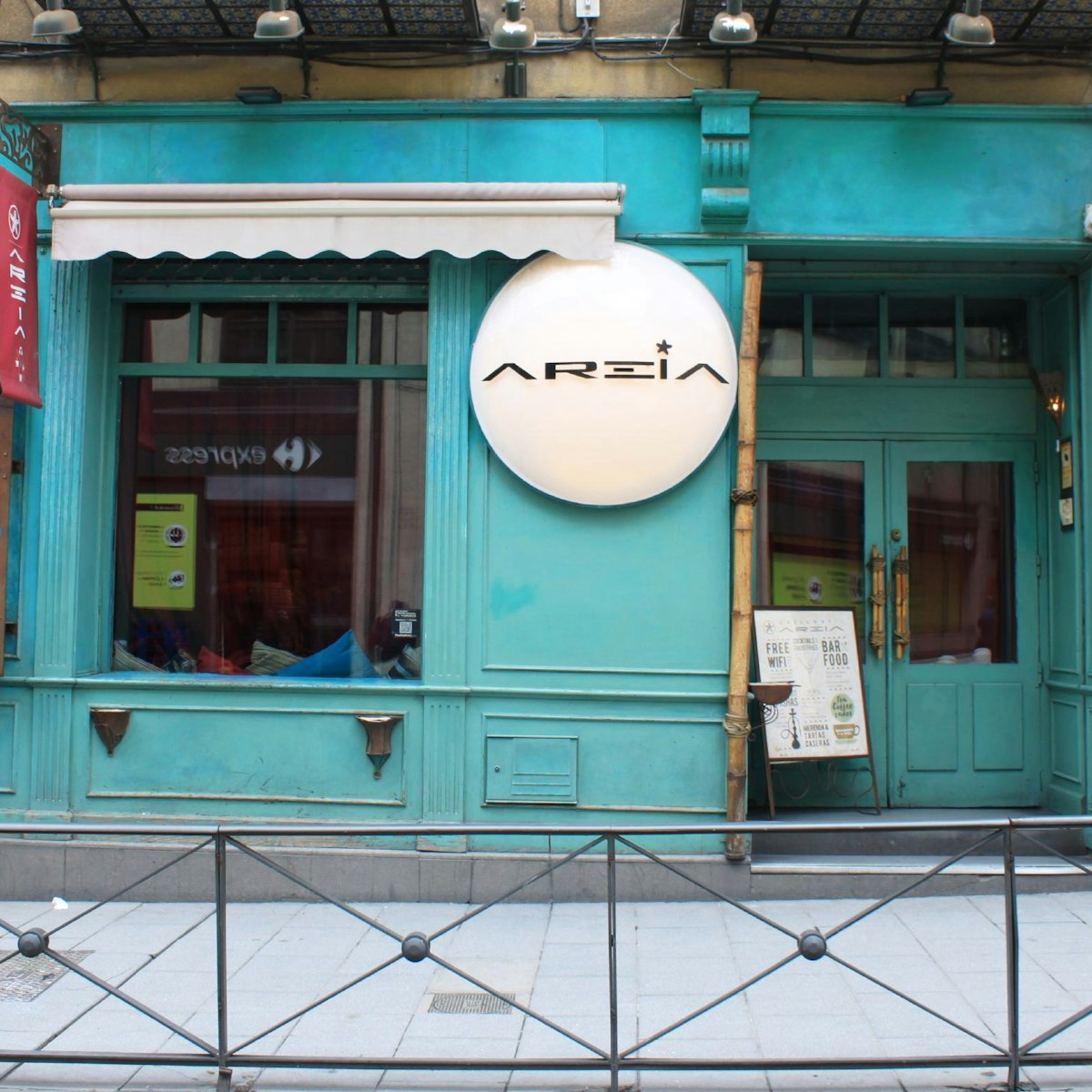 Areia's bar restaurant facade.