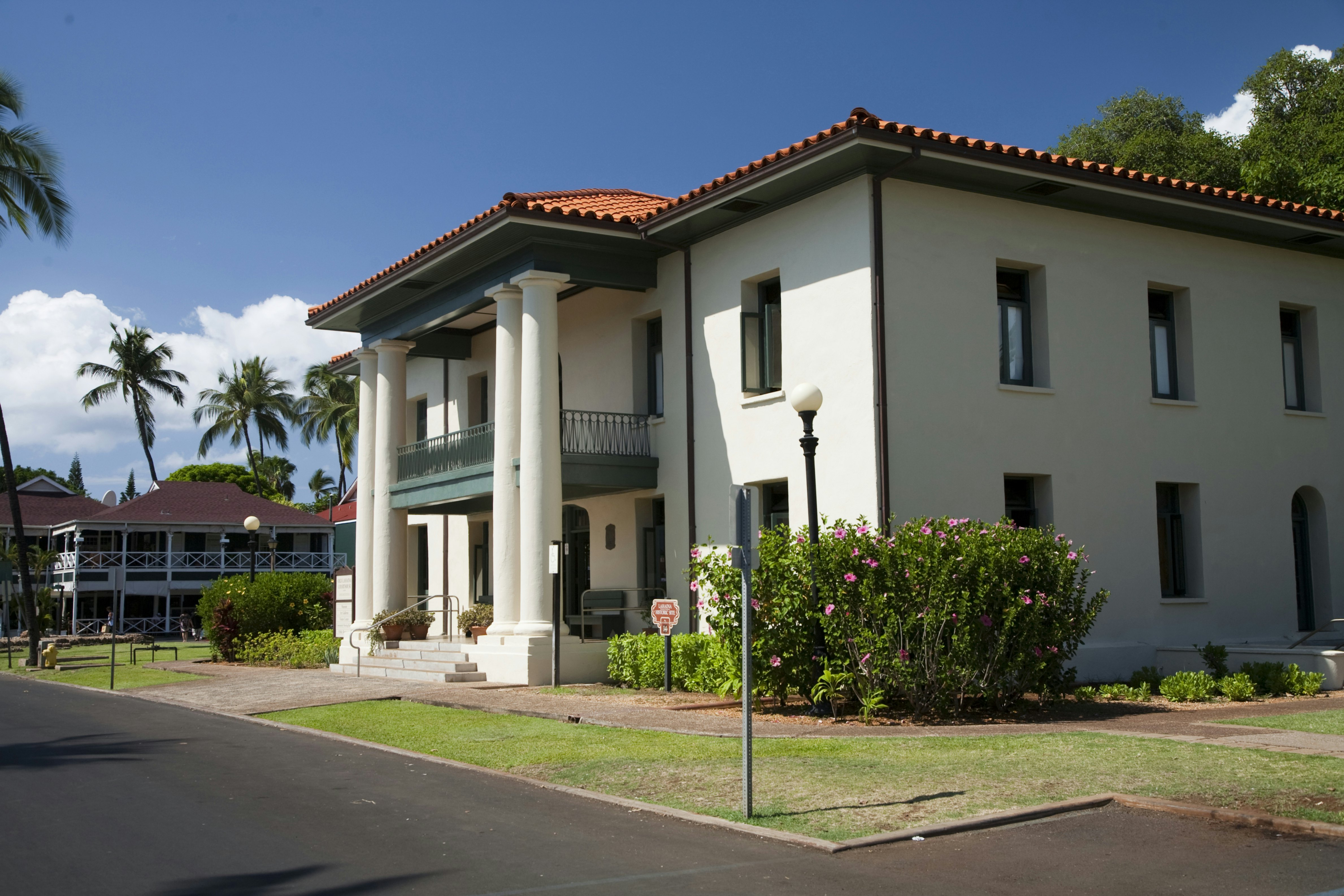 Hawaii, Maui, Lahaina, Courthouse and gallery.