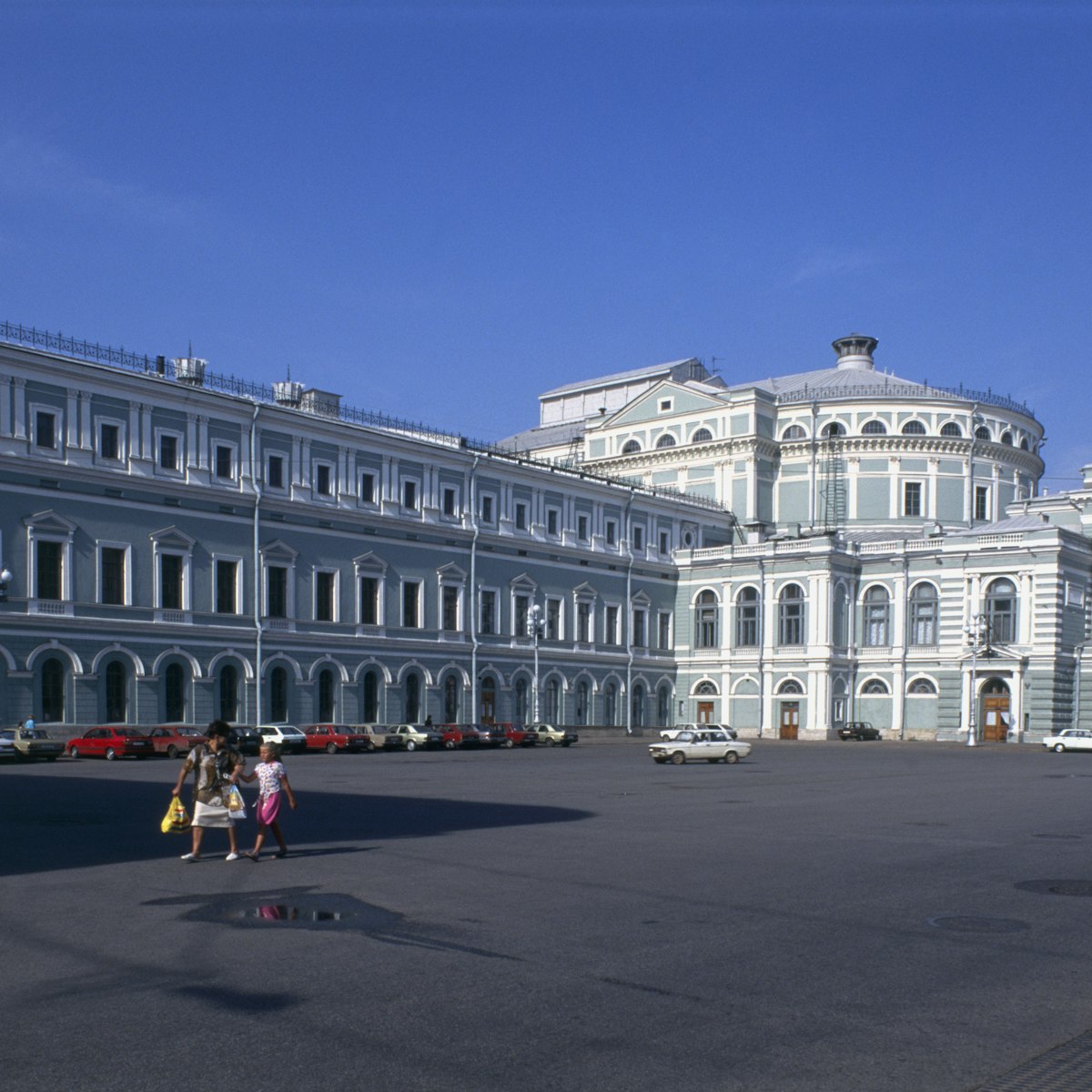 Russia, St Petersburg, Mariinsky Theatre, facade of historic theatre of opera and ballet