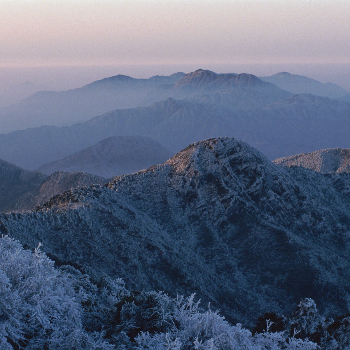 HANGSHAN MOUNTAIN SCENERY, HUNAN PROVINCE, PEOPLES REPUBLIC OF CHINA