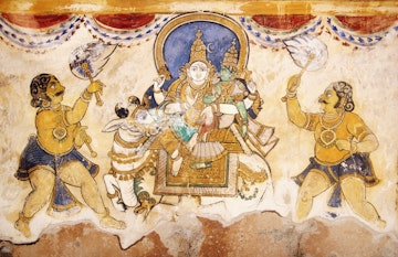 Frescoes adorning the walls of the inner courtyard, Brihadishwara Temple - Thanjavur ( Tanjore ), Tamil Nadu