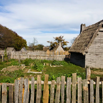 Colonial homes and garden