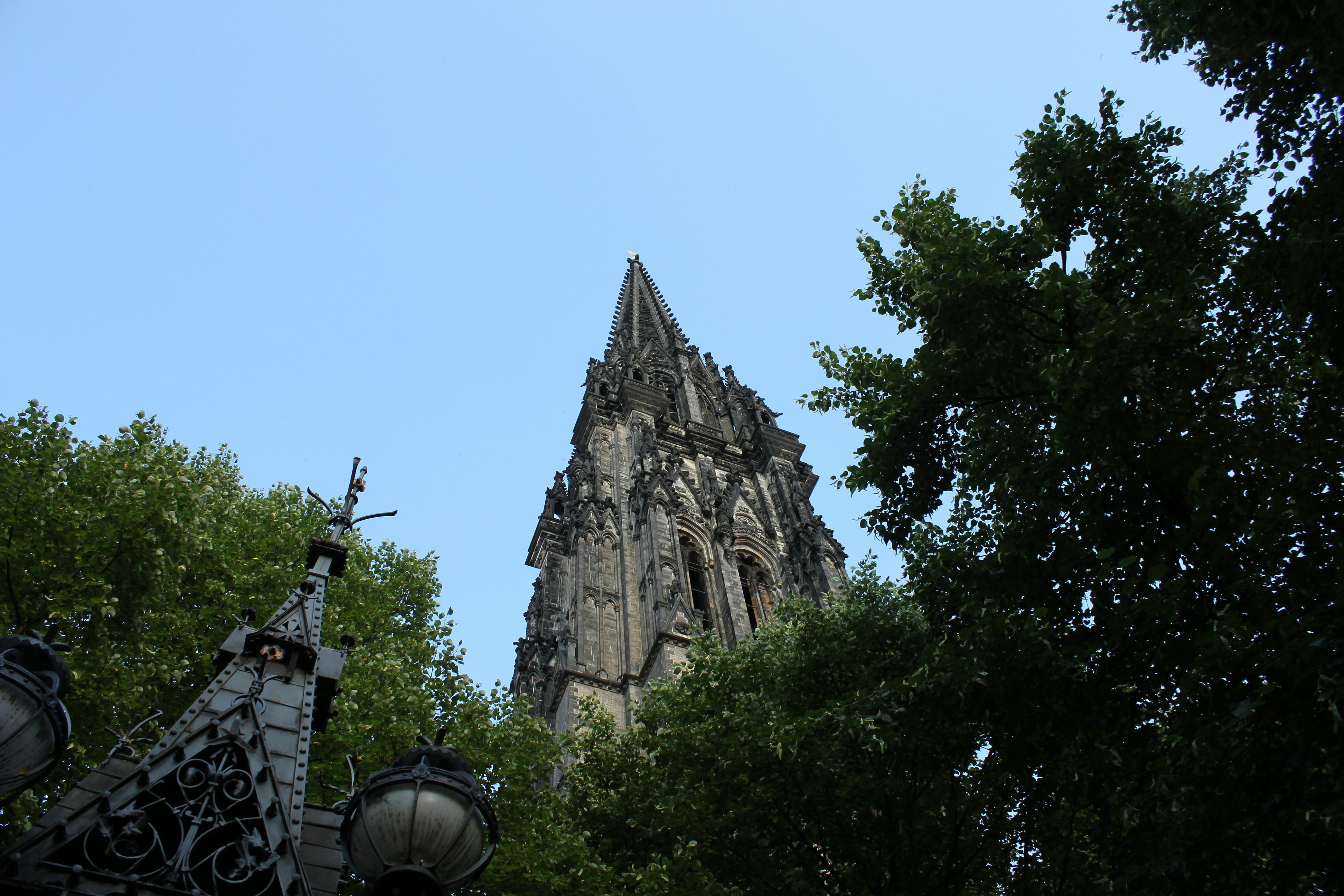 Nichlaskirche in Hamburg; Shutterstock ID 419993281; Your name (First / Last): Gemma Graham; GL account no.: 65050; Netsuite department name: Online Editorial; Full Product or Project name including edition: Hamburg & the North Destination Page