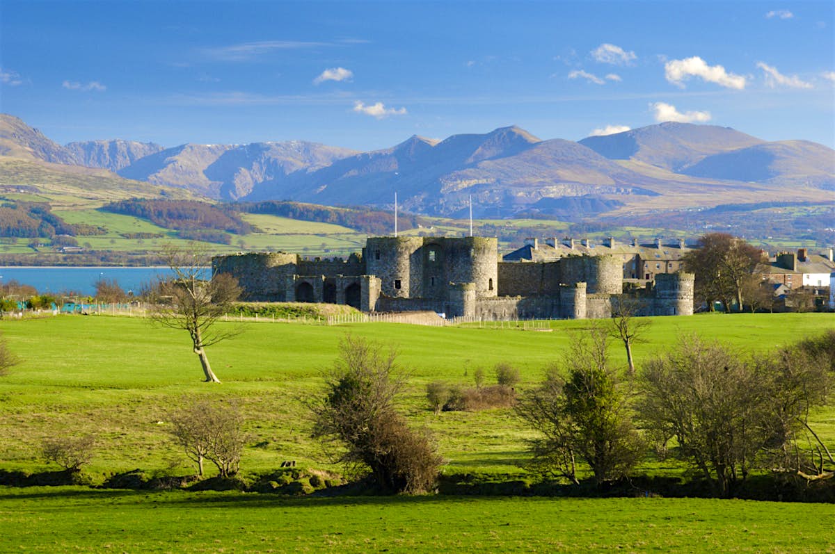 Beaumaris Castle Beaumaris (Biwmares), Wales Attractions Lonely