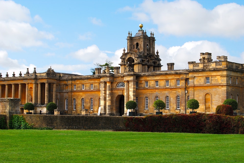 Blenheim Palace, UK - August 30, 2014: The Palace, the residence of the dukes of Marlborough, is a UNESCO World Heritage Site. ; Shutterstock ID 215696488; Your name (First / Last): Josh Vogel; Project no. or GL code: 56530; Network activity no. or Cost Centre: Online-Design; Product or Project: 65050/7529/Josh Vogel/LP.com Destination Galleries