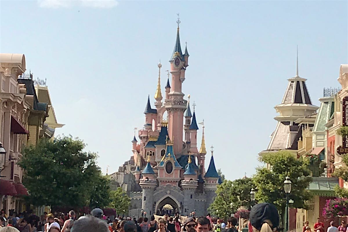 Spending diary: what my family of four spent on one day at Disneyland Paris – Lonely Planet