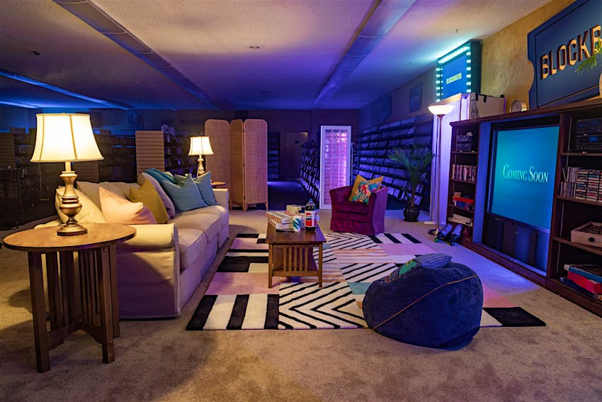 The living room at the Blockbuster Airbnb in Bend, Oregon