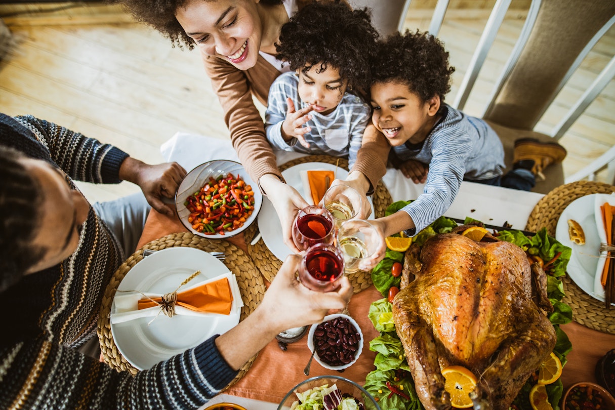 family thanksgiving dinner table