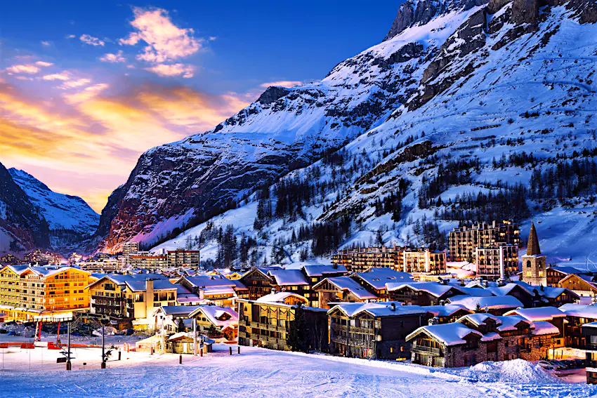 Downtown Val d'Ale at dawn Downtown Val d'Ale at dawn