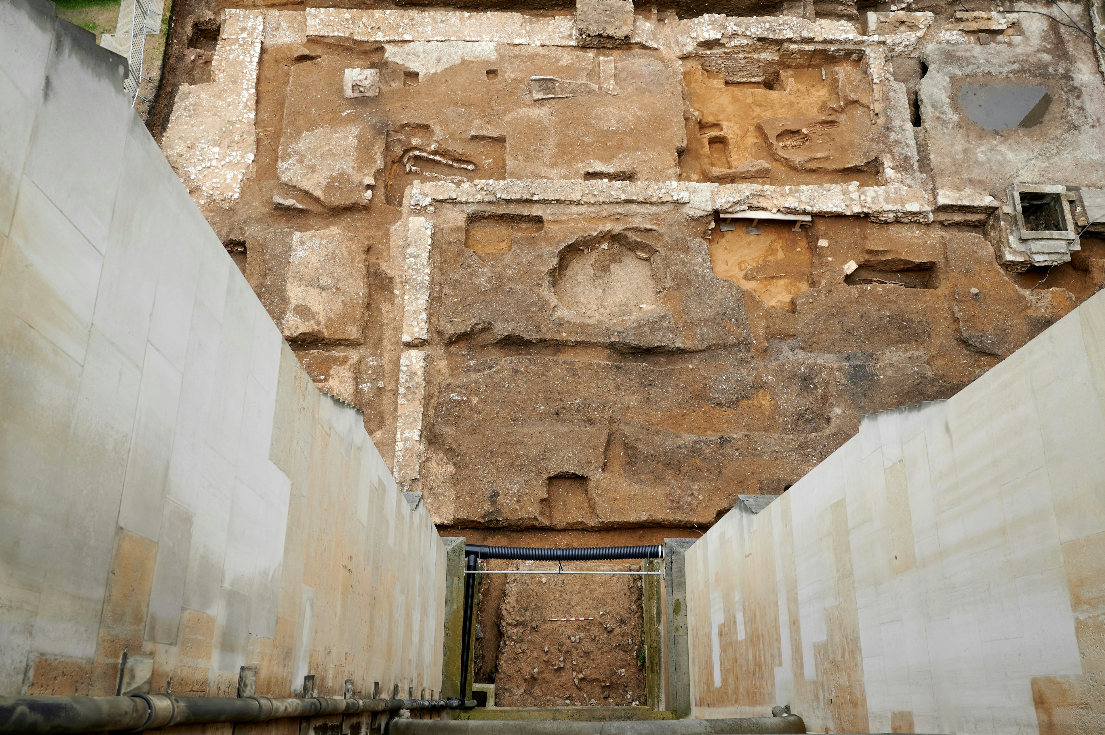 L-shaped foundations of the medieval Great Sacristy from the roof of Westminster Abbey. Picture by Pre Construct Archaeology.jpg