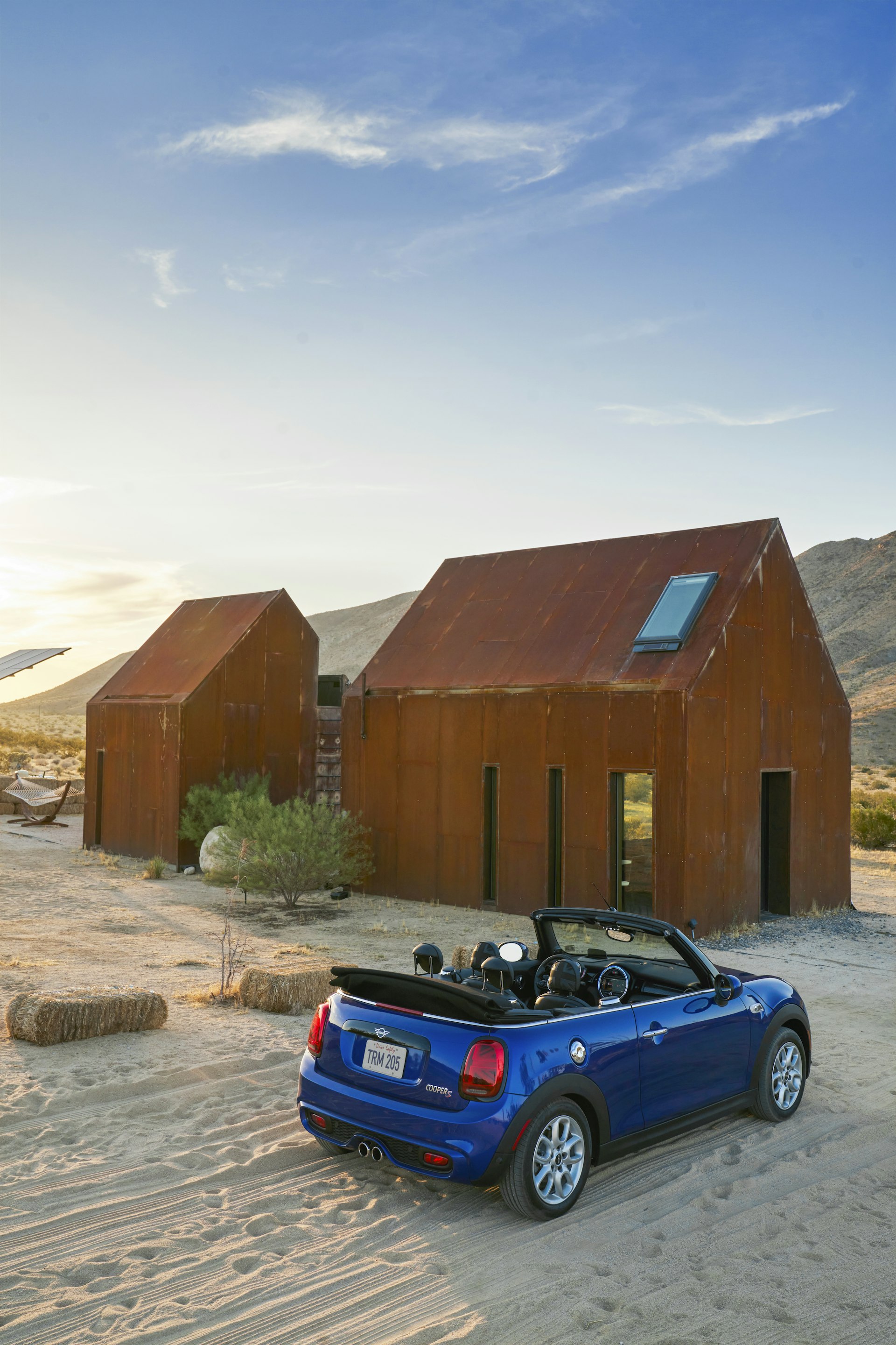 Architect-designed mini home in the California desert