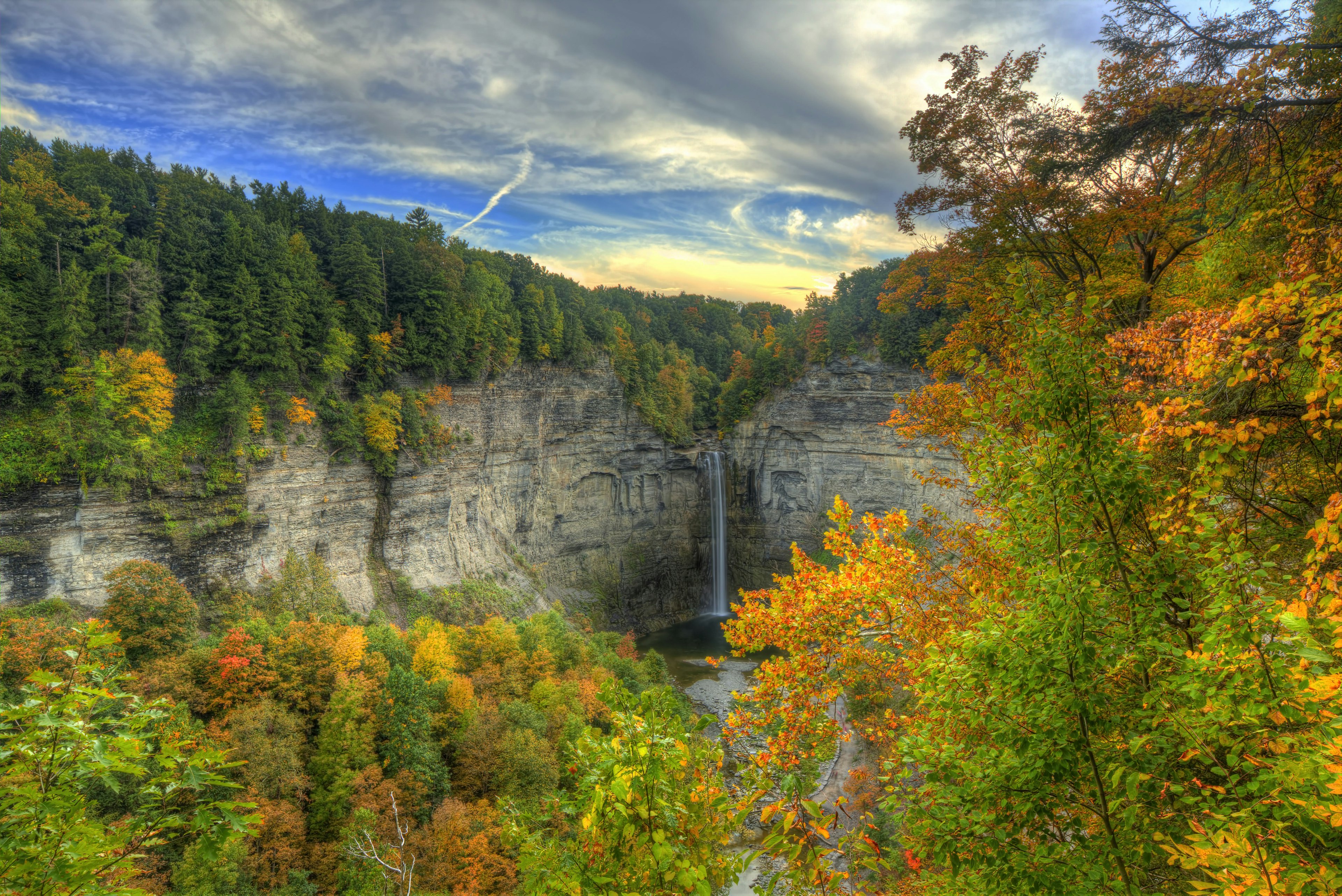 Autumn Scene in Taughannock Falls. Trumansburg, New York