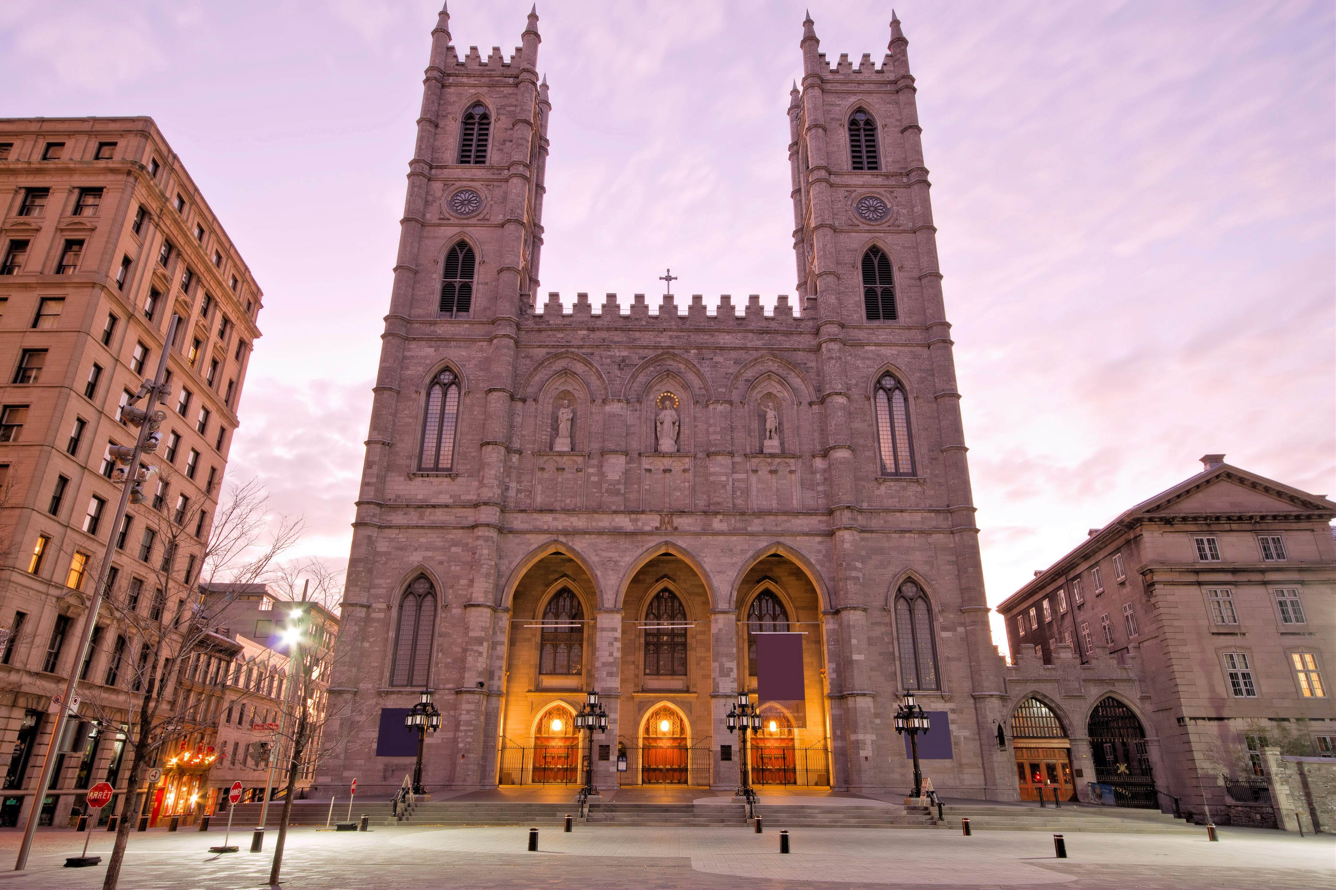 Basilique Notre-Dame | Montréal, Canada Attractions - Lonely Planet