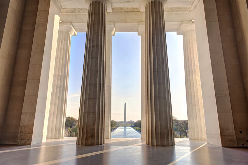 View from the Lincoln Memorial, looking toward the reflecting pool