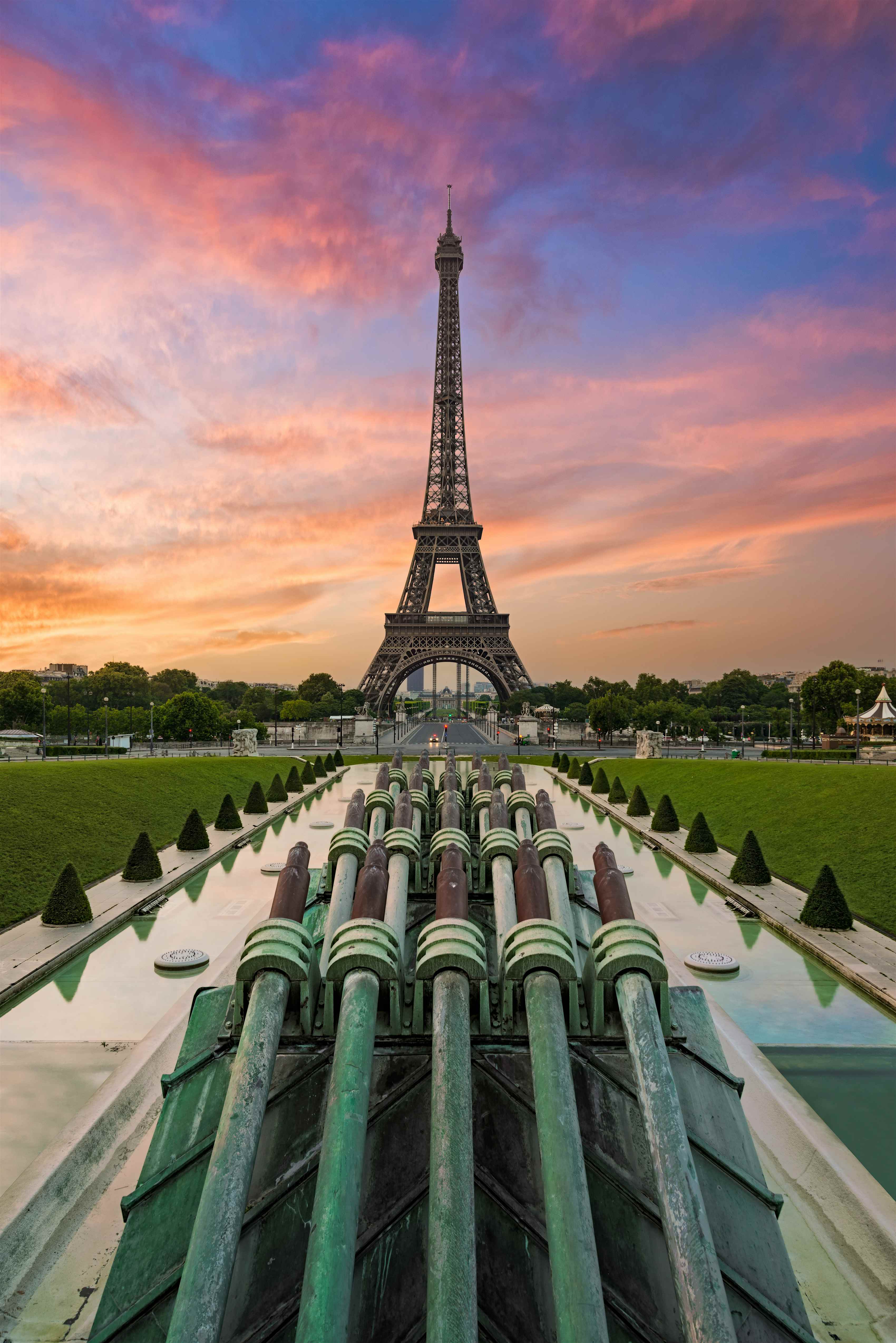 10 surprising facts about the Eiffel Tower Lonely