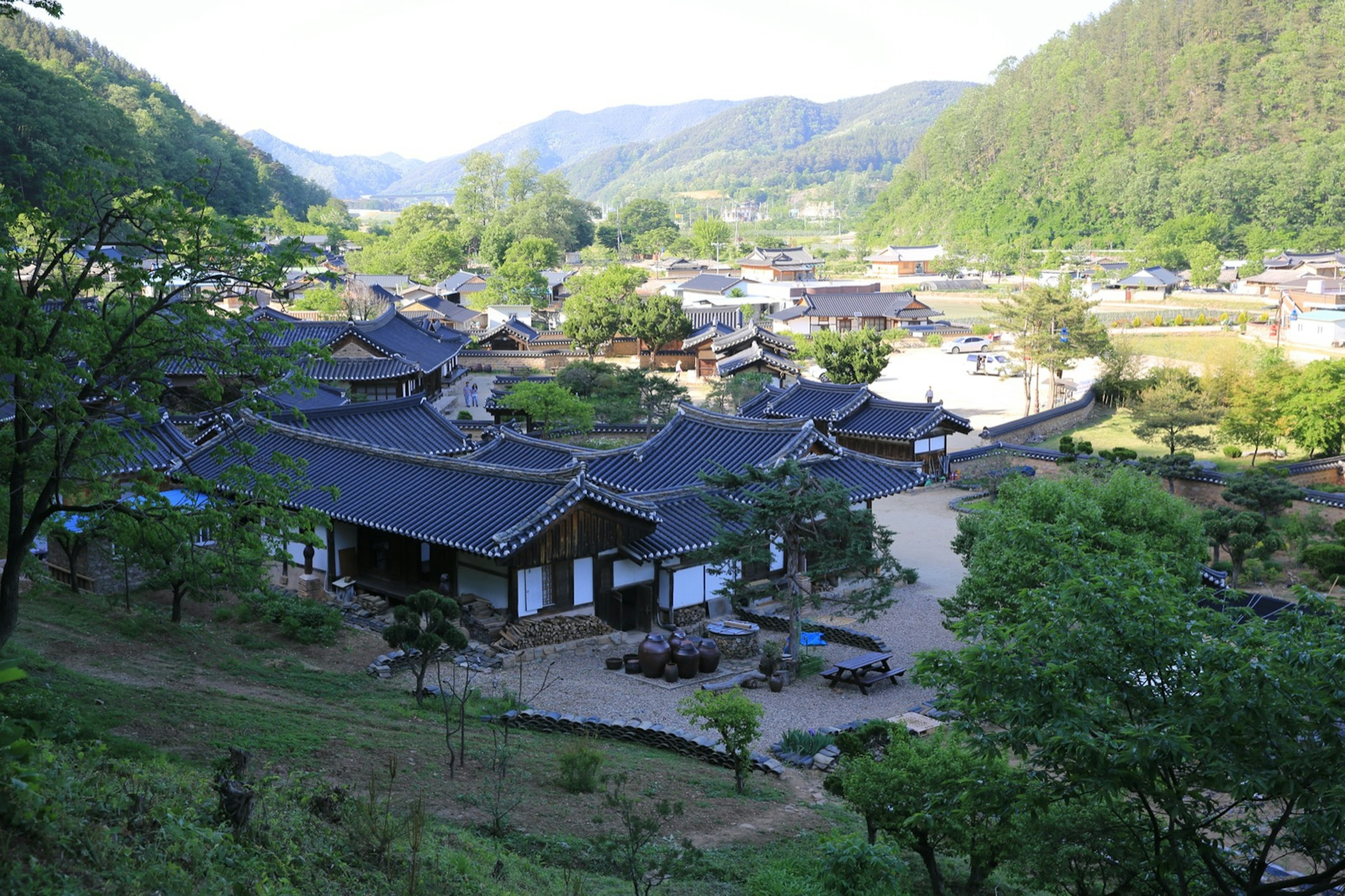 Gyeongsangbuk-do-Deokcheon-village.jpg