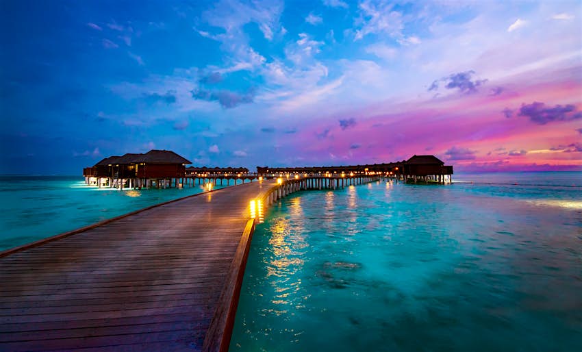 Best time to go to Maldives Lonely