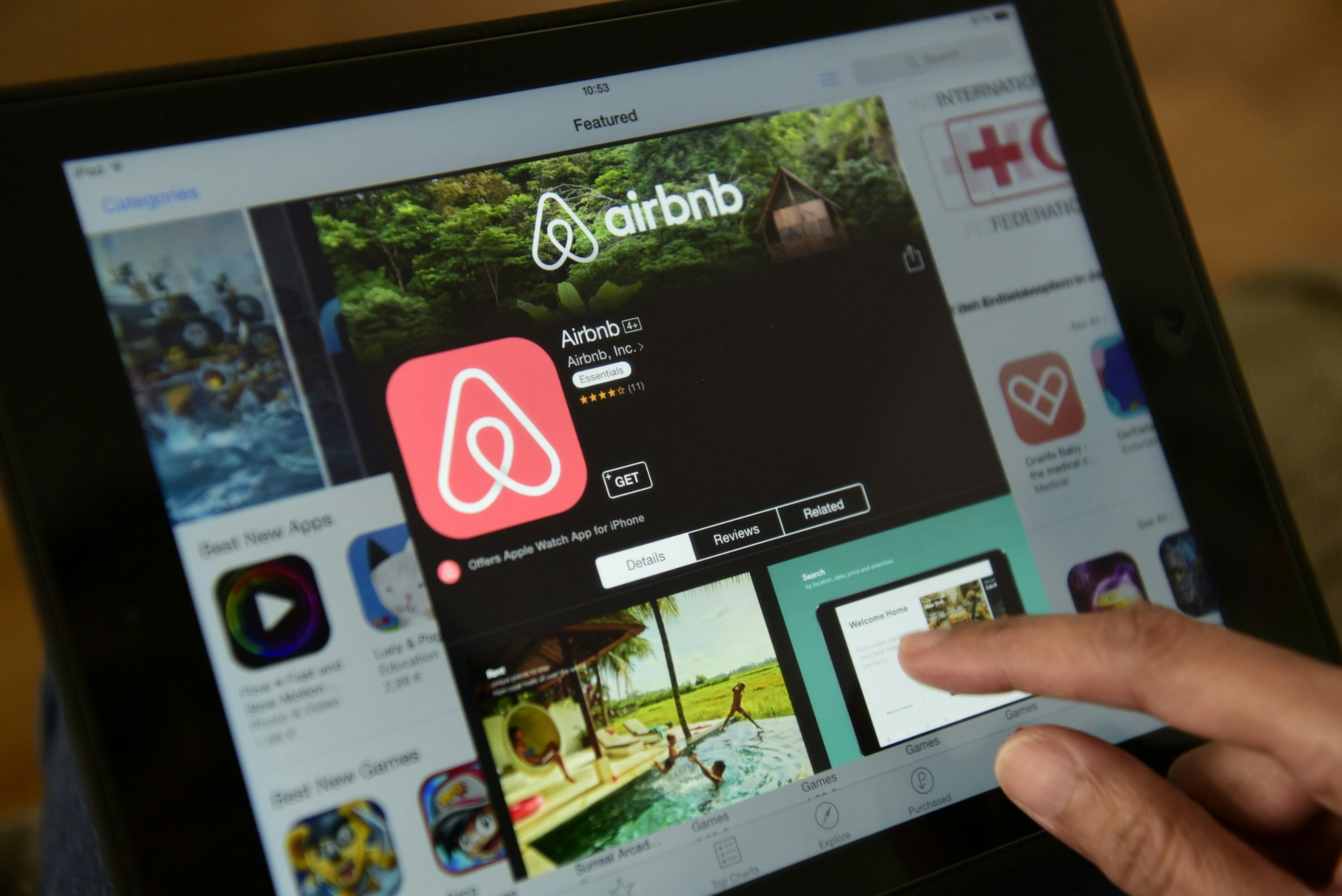 Airbnb is banning under 25s from renting entire houses