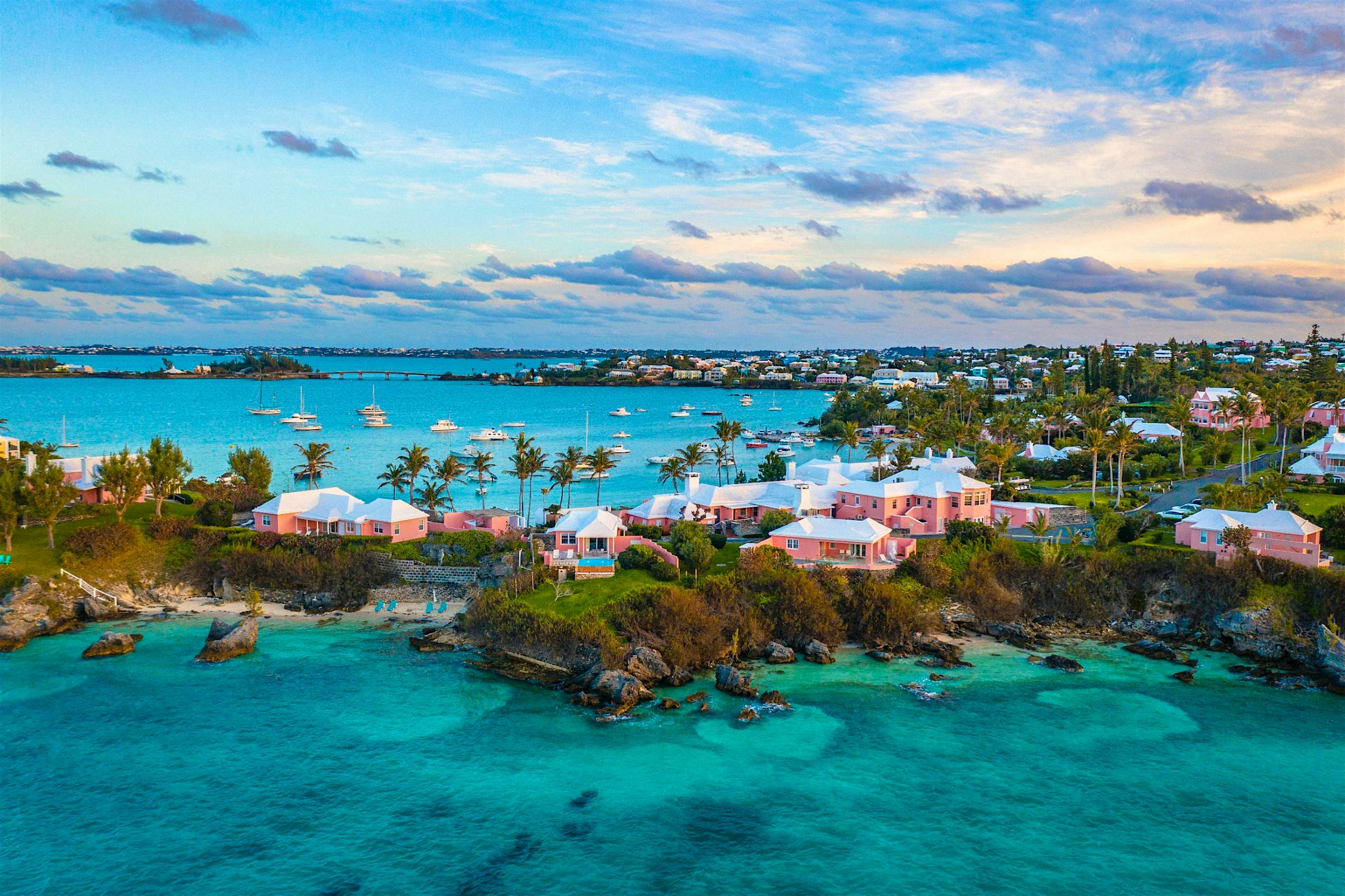 When is the best time to go to Bermuda? Lonely