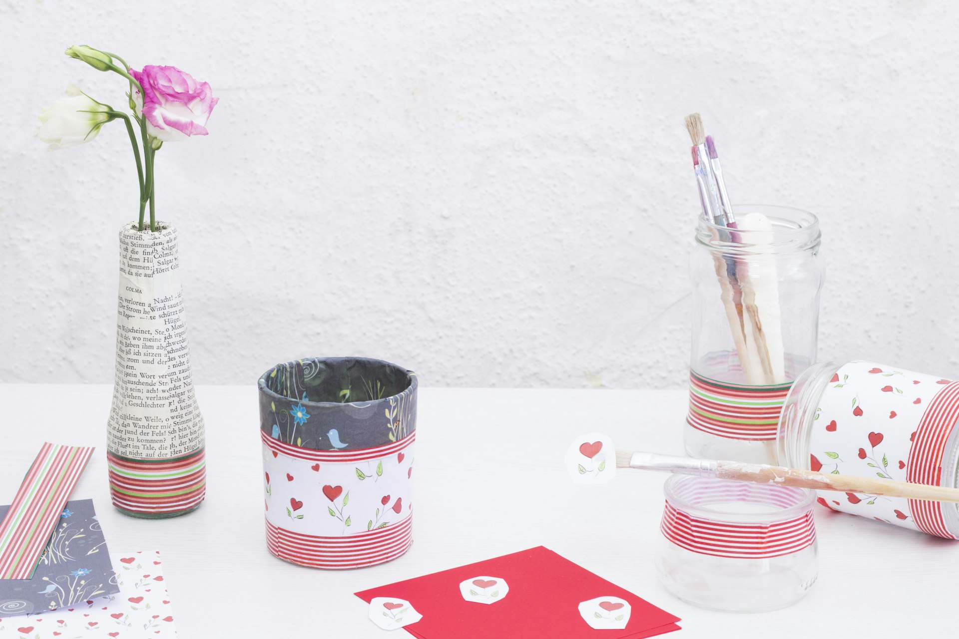 Decorating glasses with decoupage