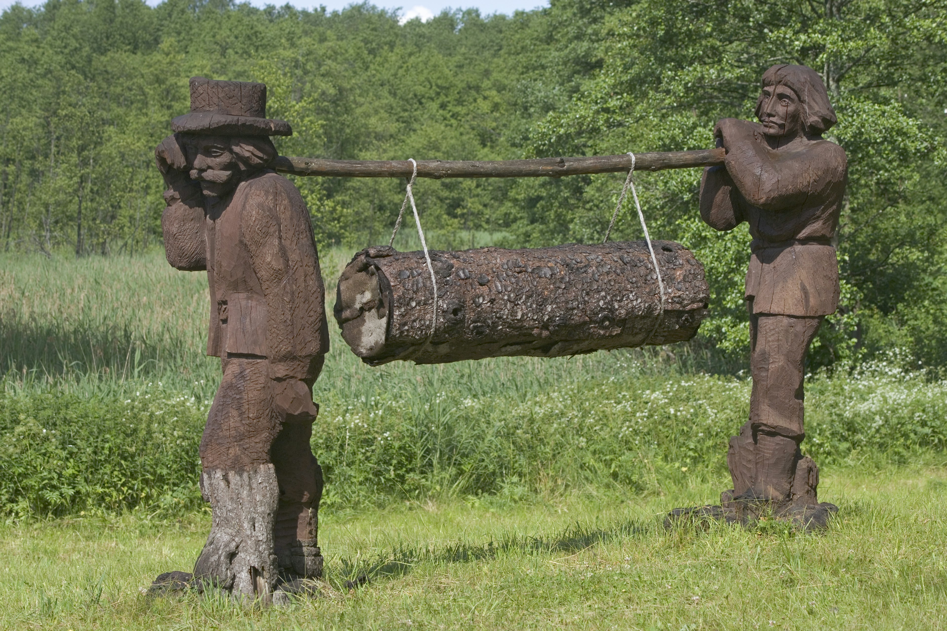 Carved hives