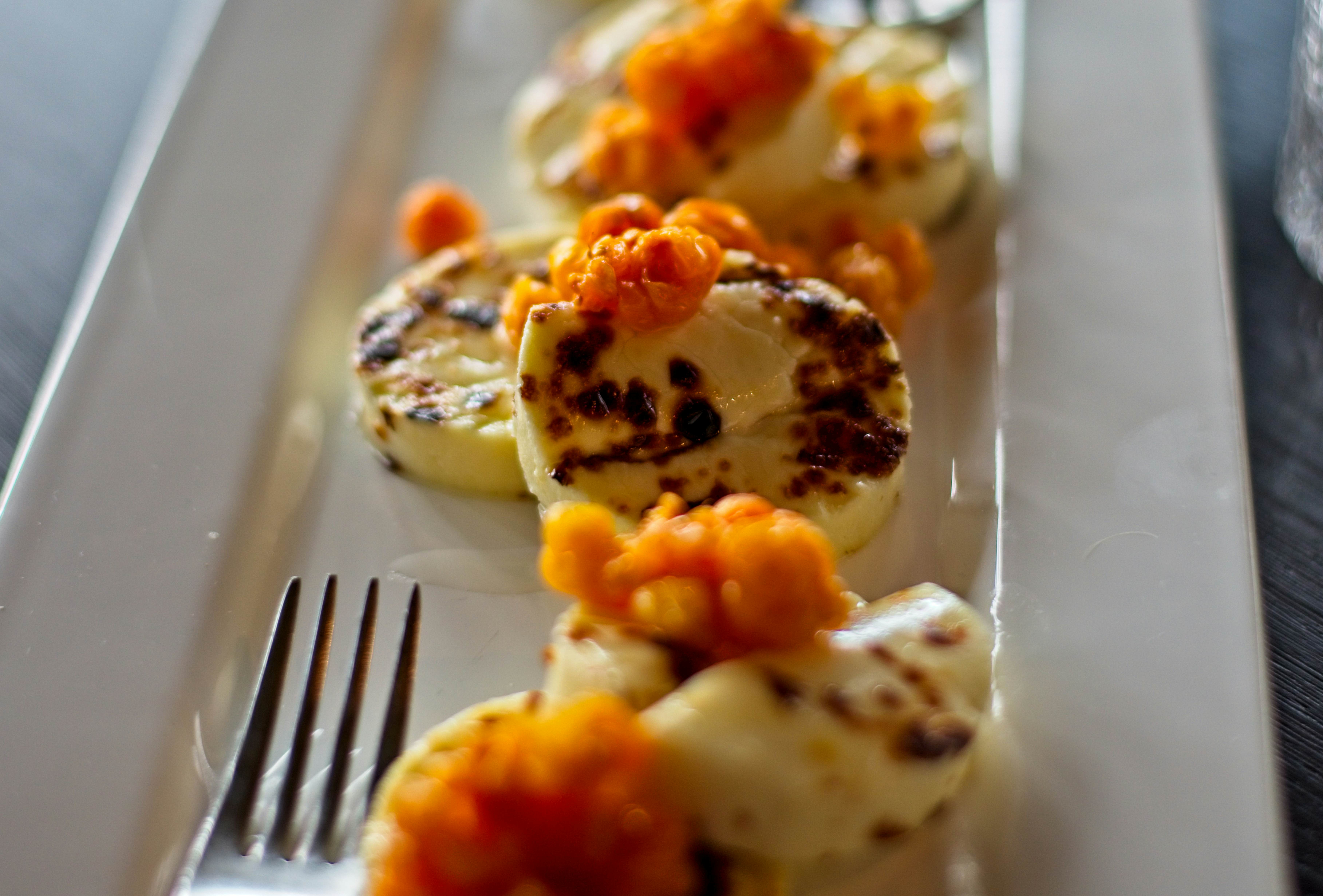 How to make Finnish baked leipäjuusto with cloudberries - Lonely Planet