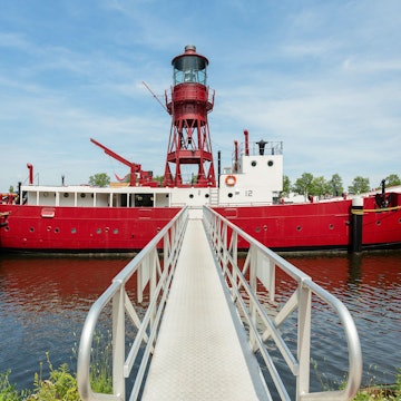 Lightship Amsterdam.jpg