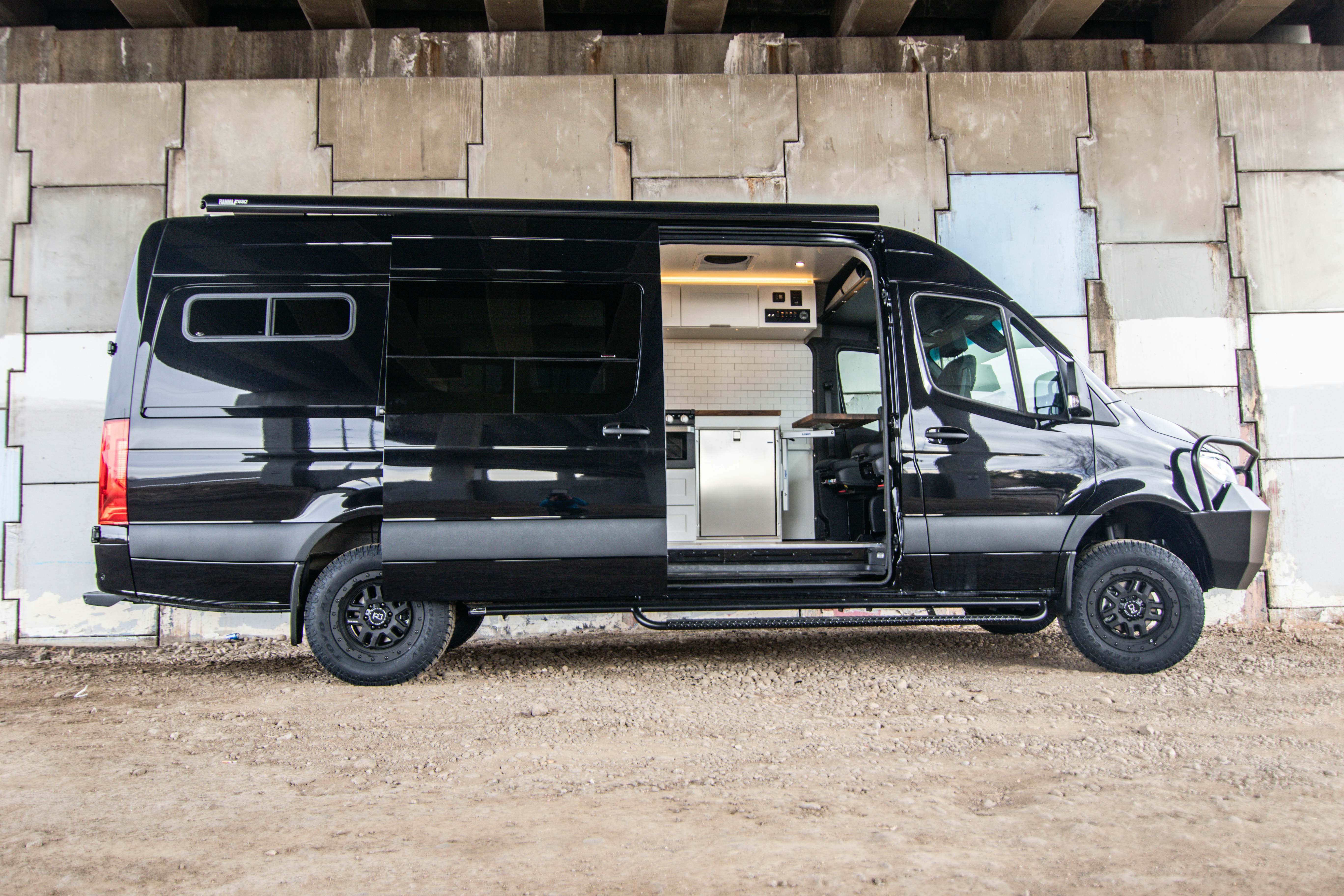 custom-designed camper vans to travel 