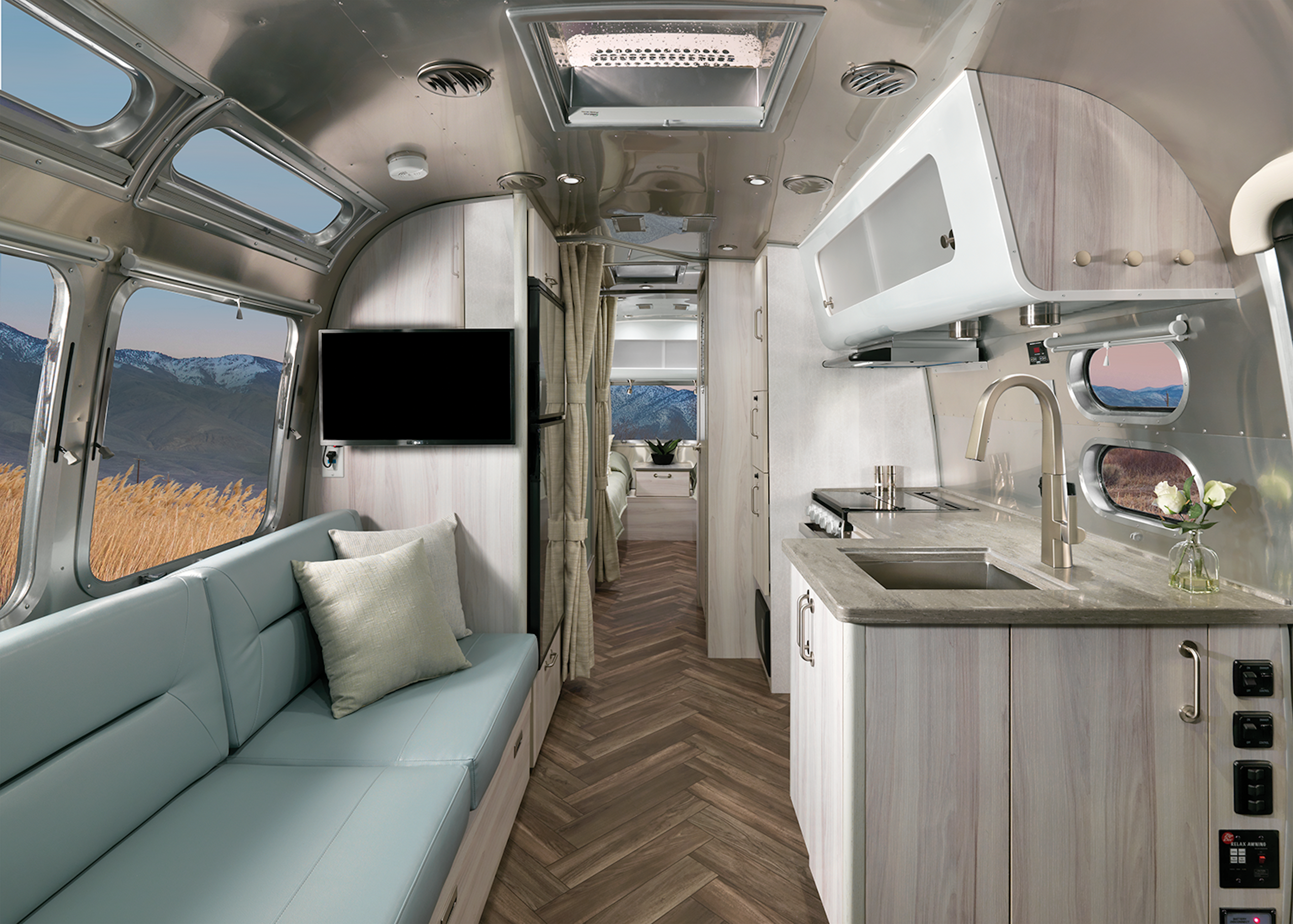 International Trailer 2021 Airstream