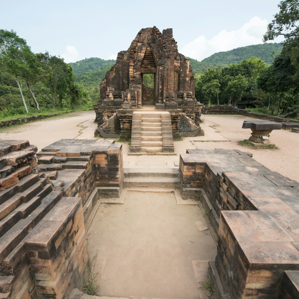 My S?n is a cluster of abandoned and partially ruined Hindu temples in Vietnam, constructed between the 4th and the 14th century AD by the kings of Champa.