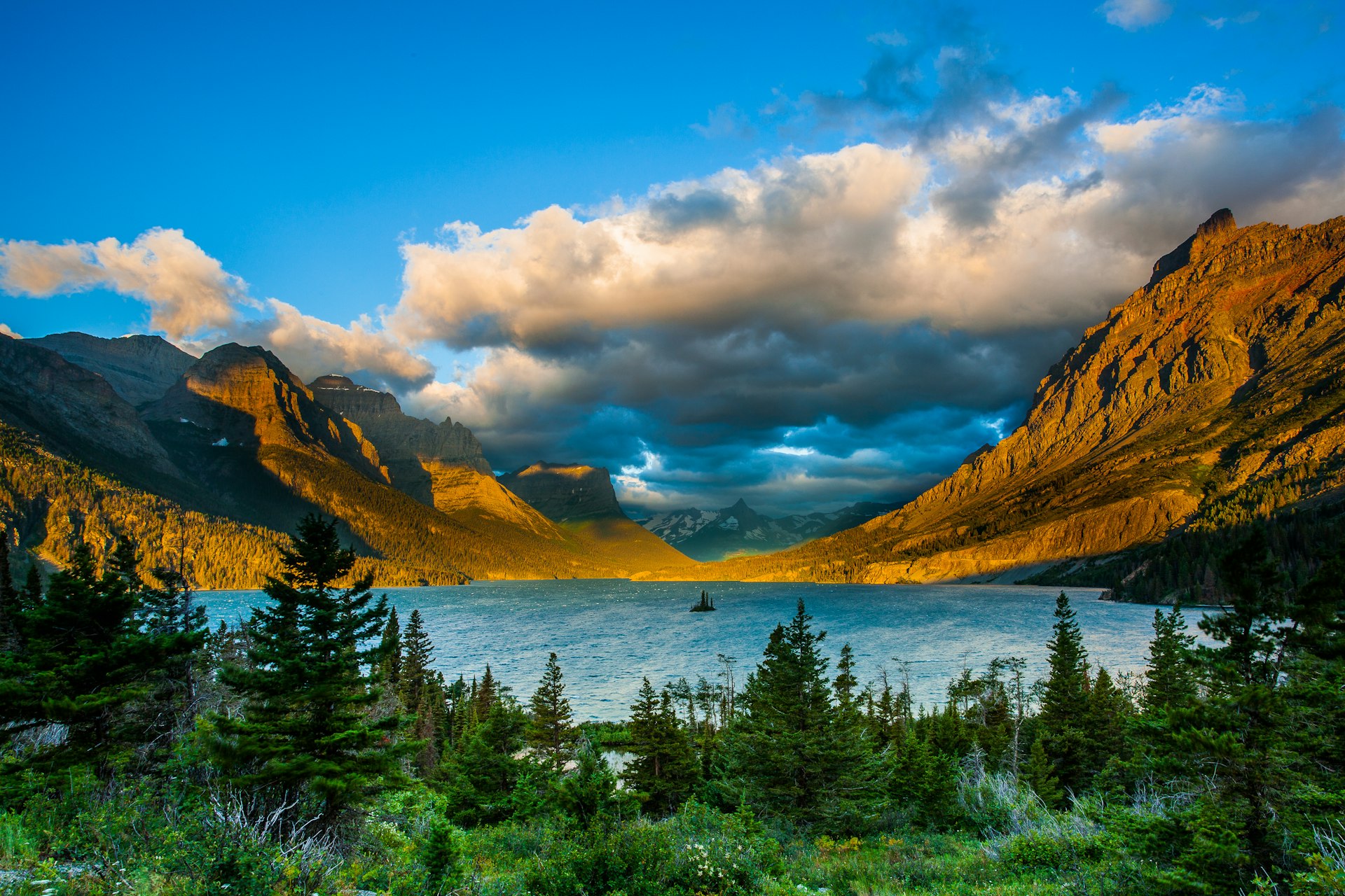  Wild goose island viewpoint, Glacier National Park