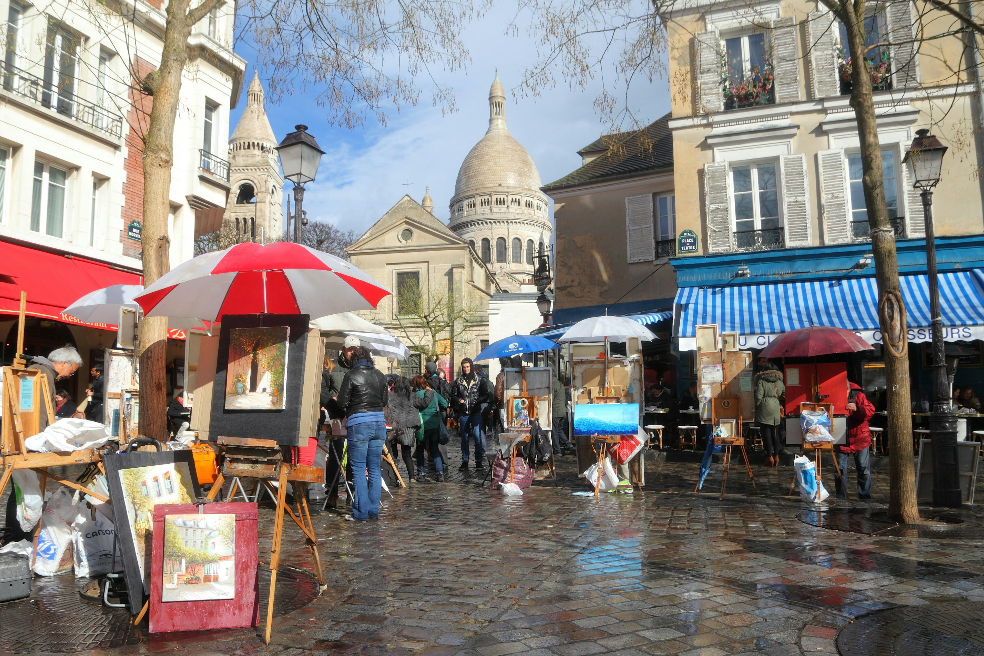 Edwina set up home in the atmospheric place du Tertre in Montmartre, Paris