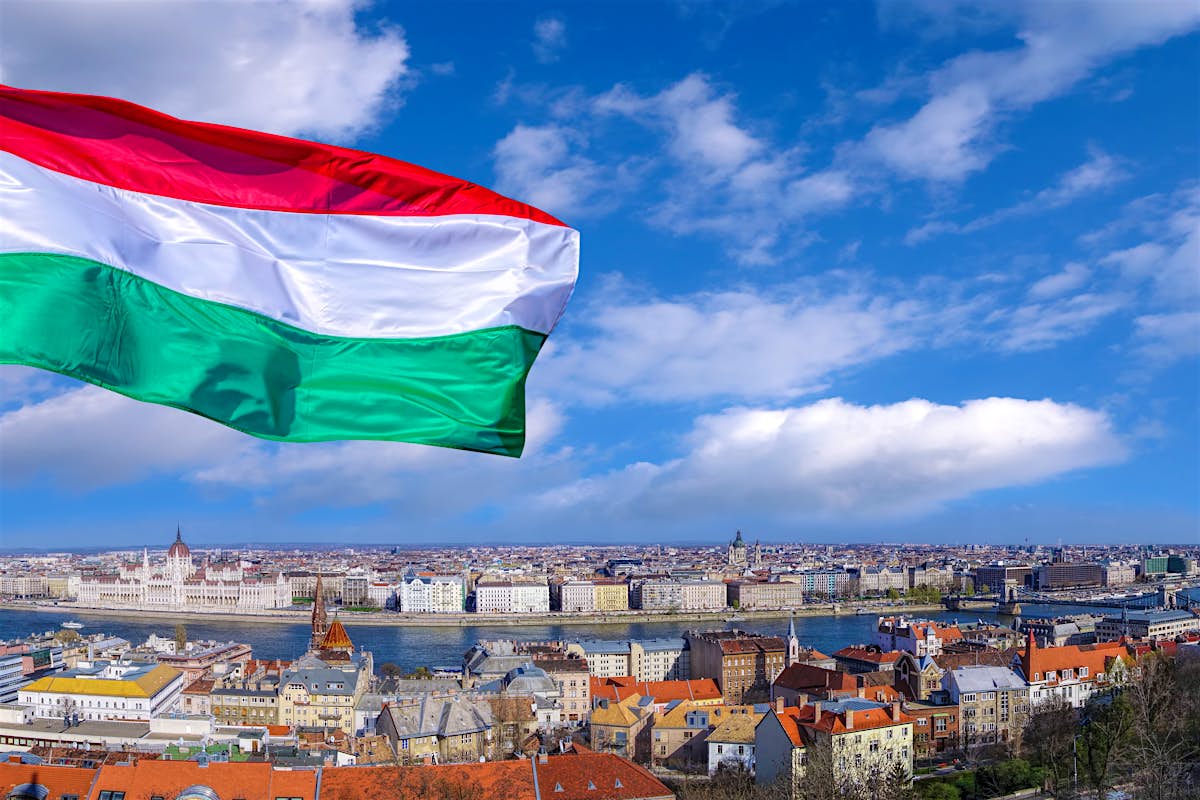 Hungary flag: its meaning, history and design – Lonely Planet