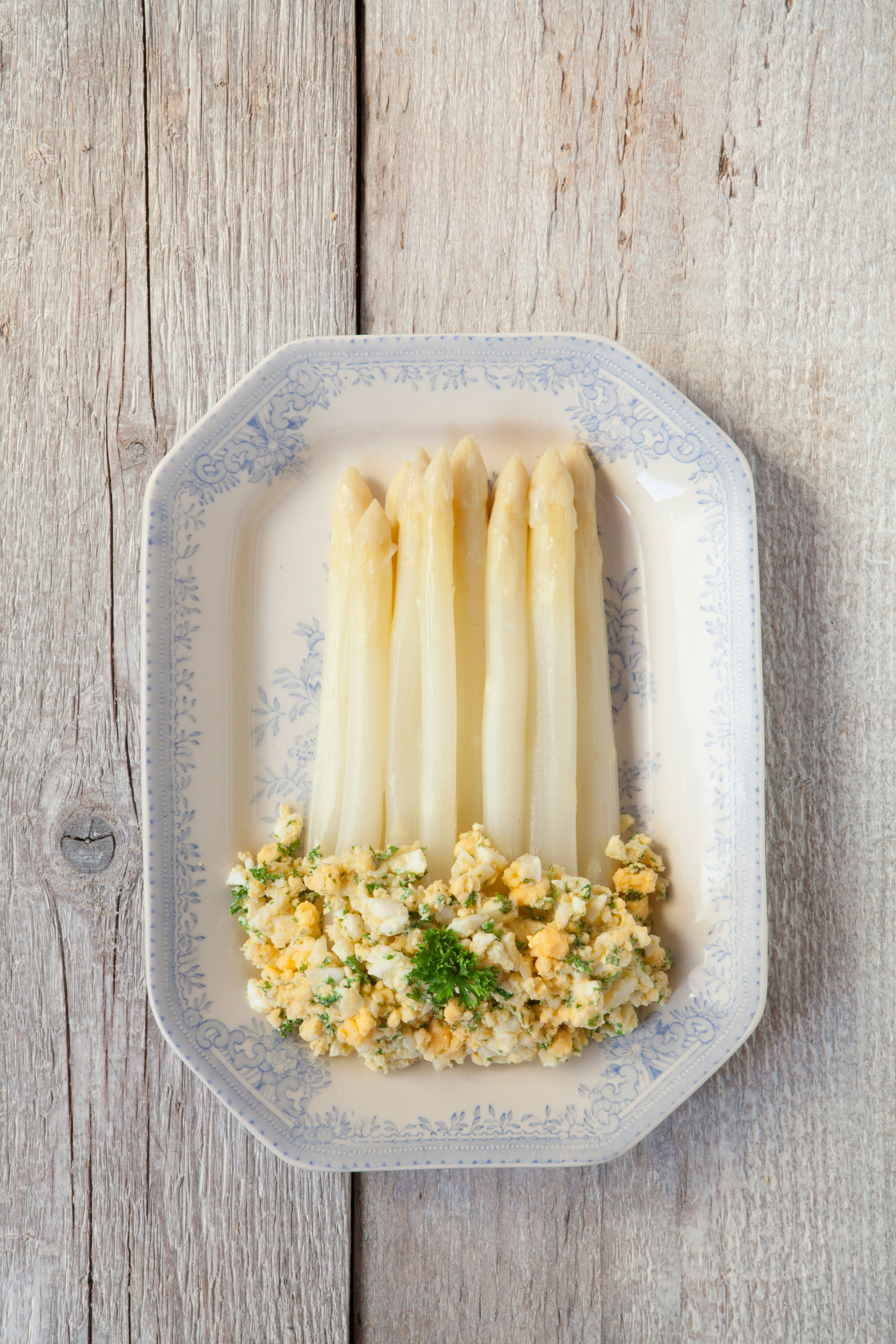 white asparagus.jpg