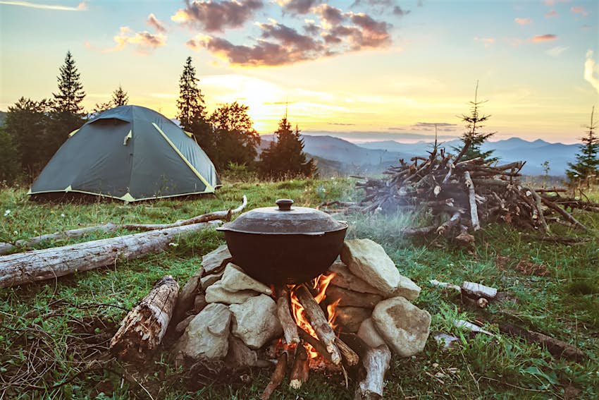 REI's Beginner's Guide to Your First Campout - REI Co-op