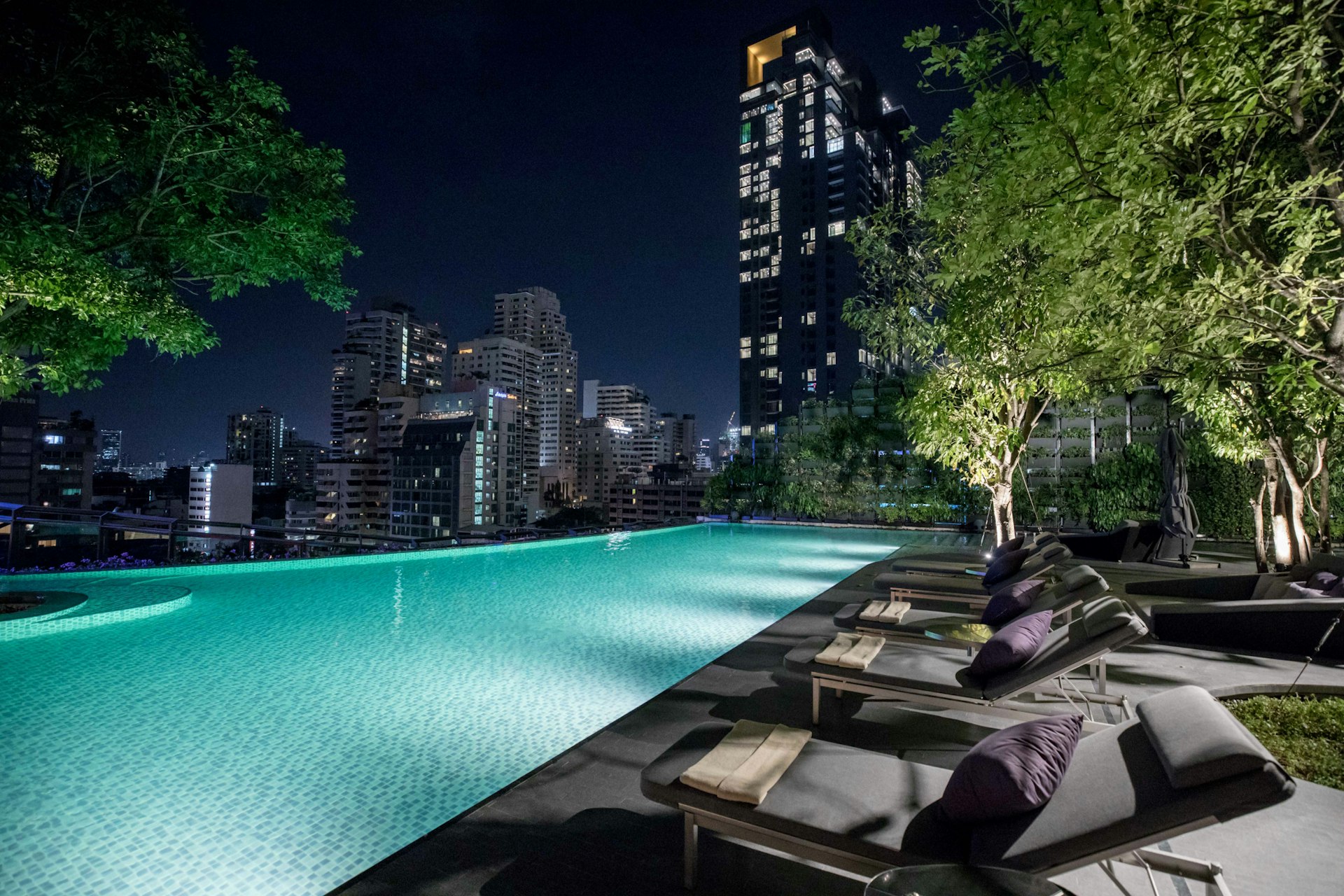 The outdoor pool at the Hyatt Regency Bangkok Sukhumvit 1