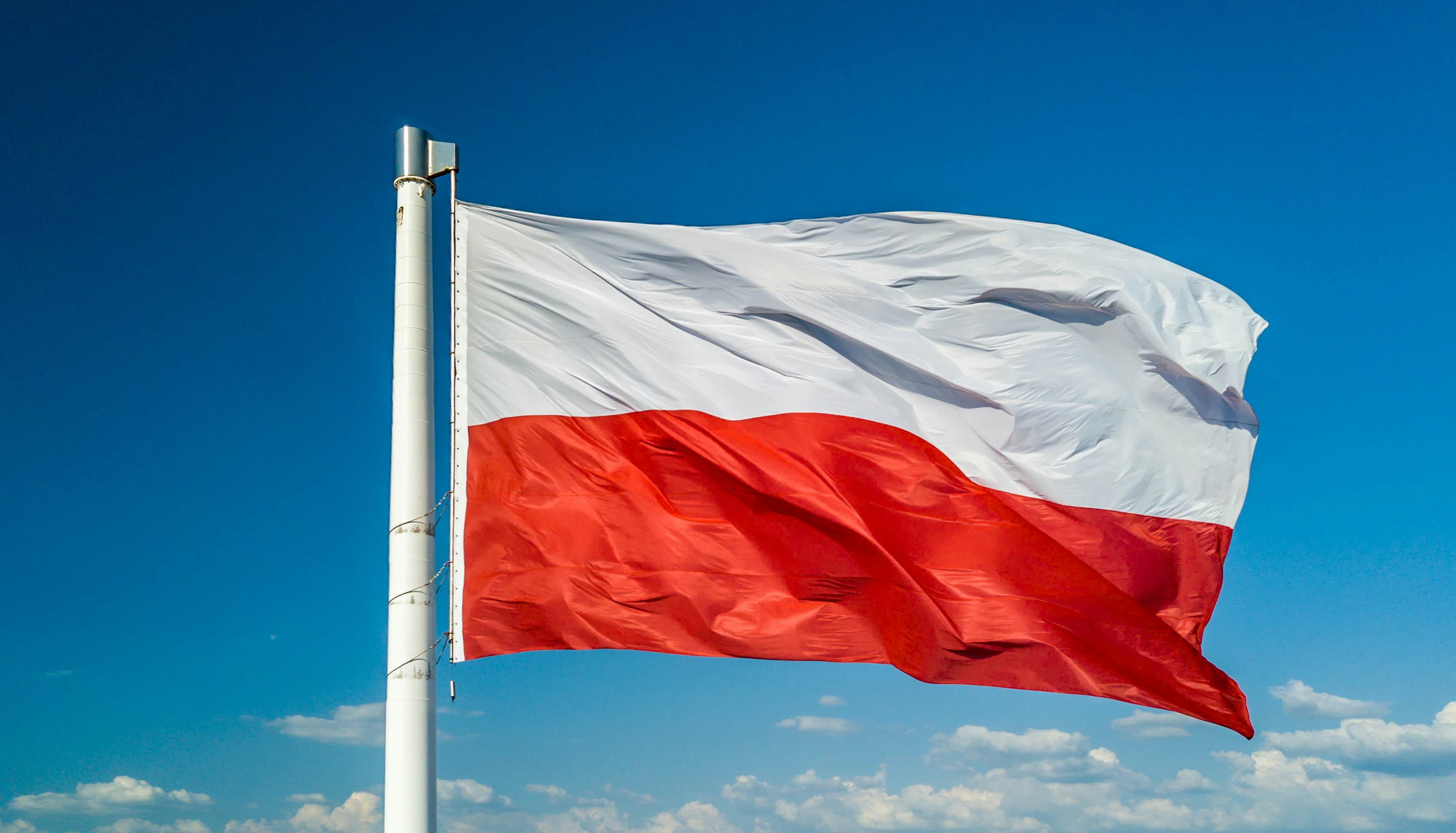 Poland flag: its meaning, history and design – Lonely Planet