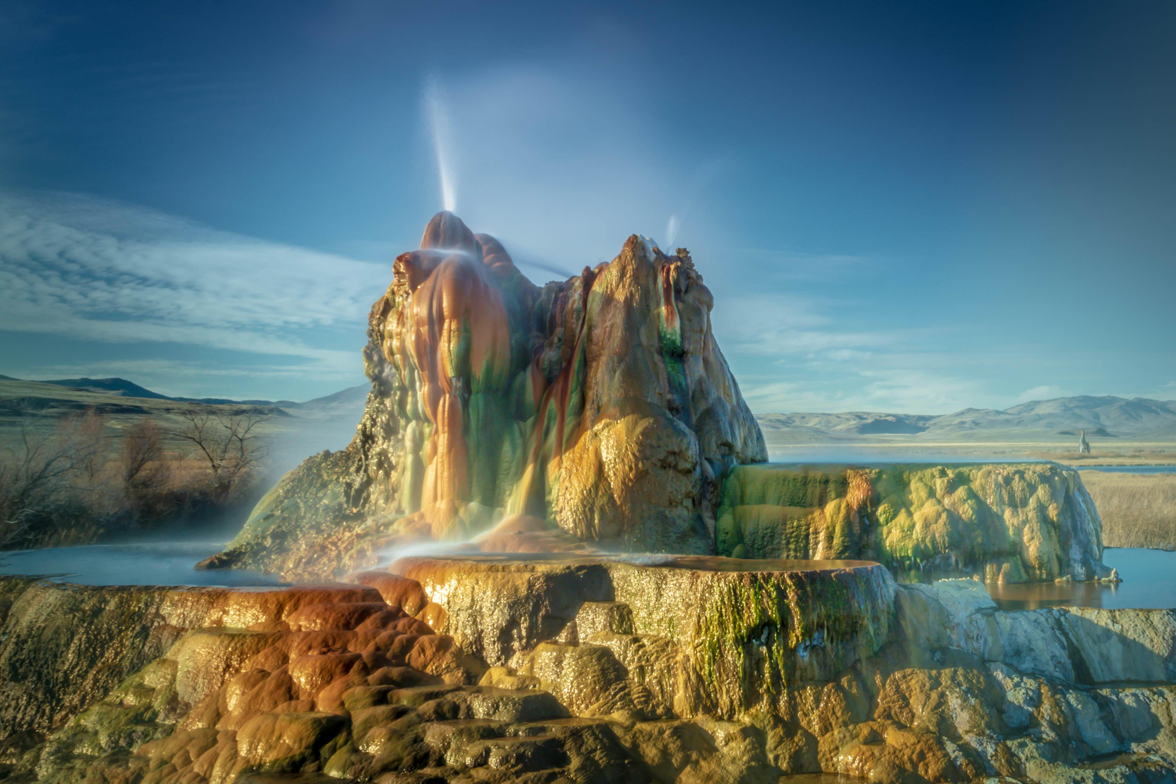 shutterstock_1154254825The Fly Geyser.jpg