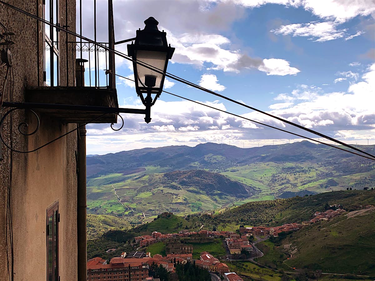 Italian Village Puoi pagare 25k k per ristrutturare una casa