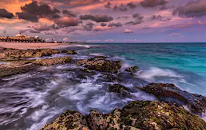 Vamos a la Playa at sunset.