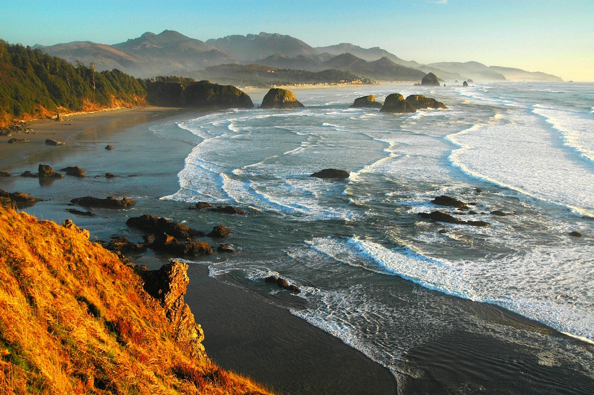 Oregon Coast Towns  Things to do + Where to stay