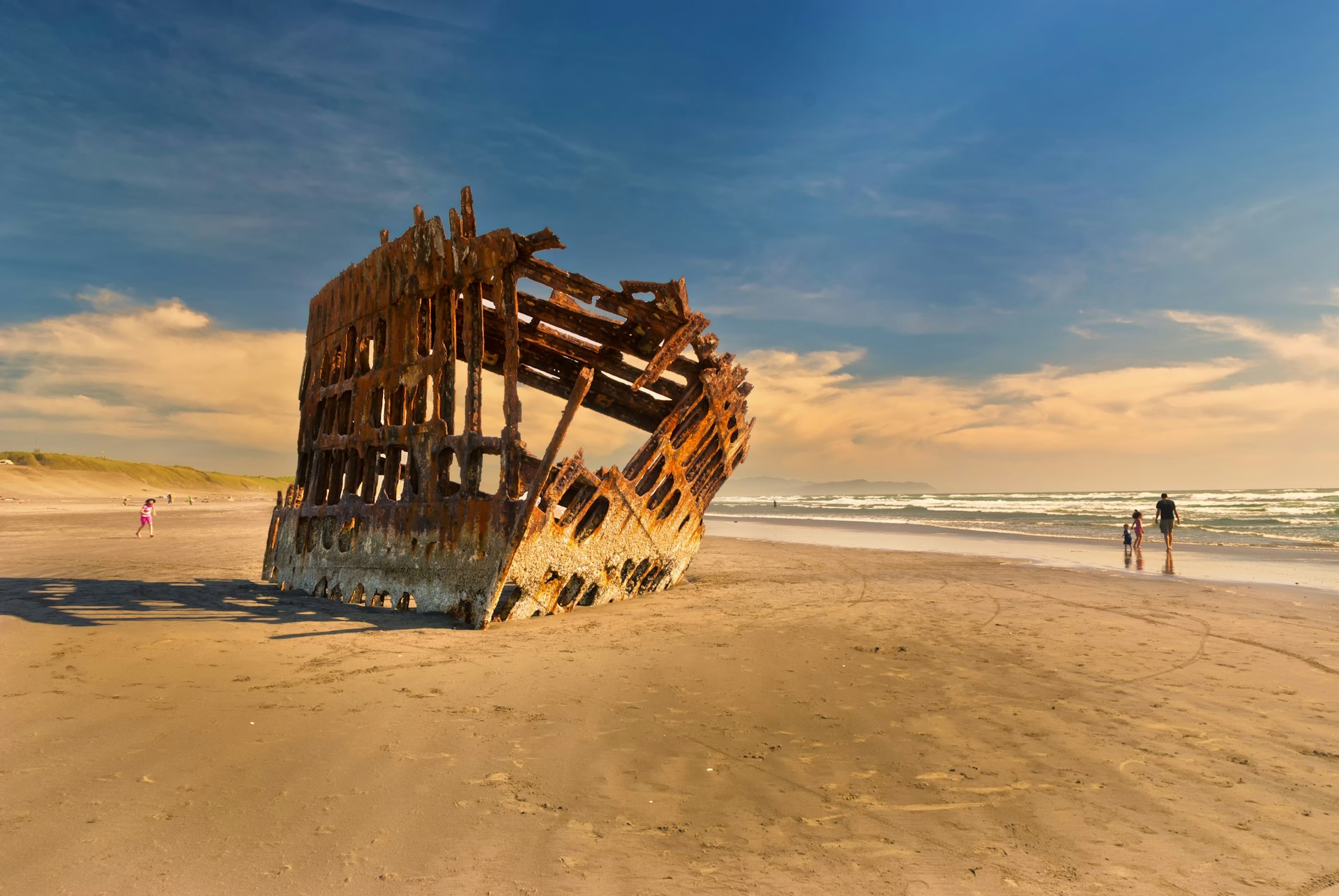 Hull of the shipwreck of the Peter Iredale on the Oregon coast.