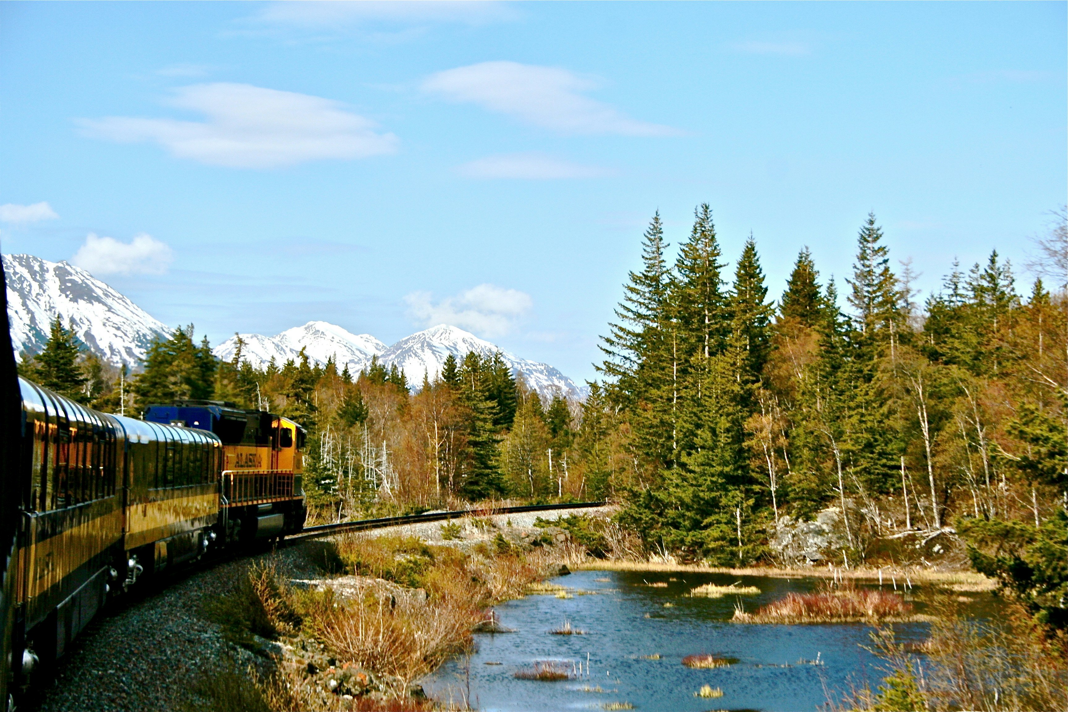 BTalaska-railroad-between-seward-and-anchorage-07201407-215811.jpg