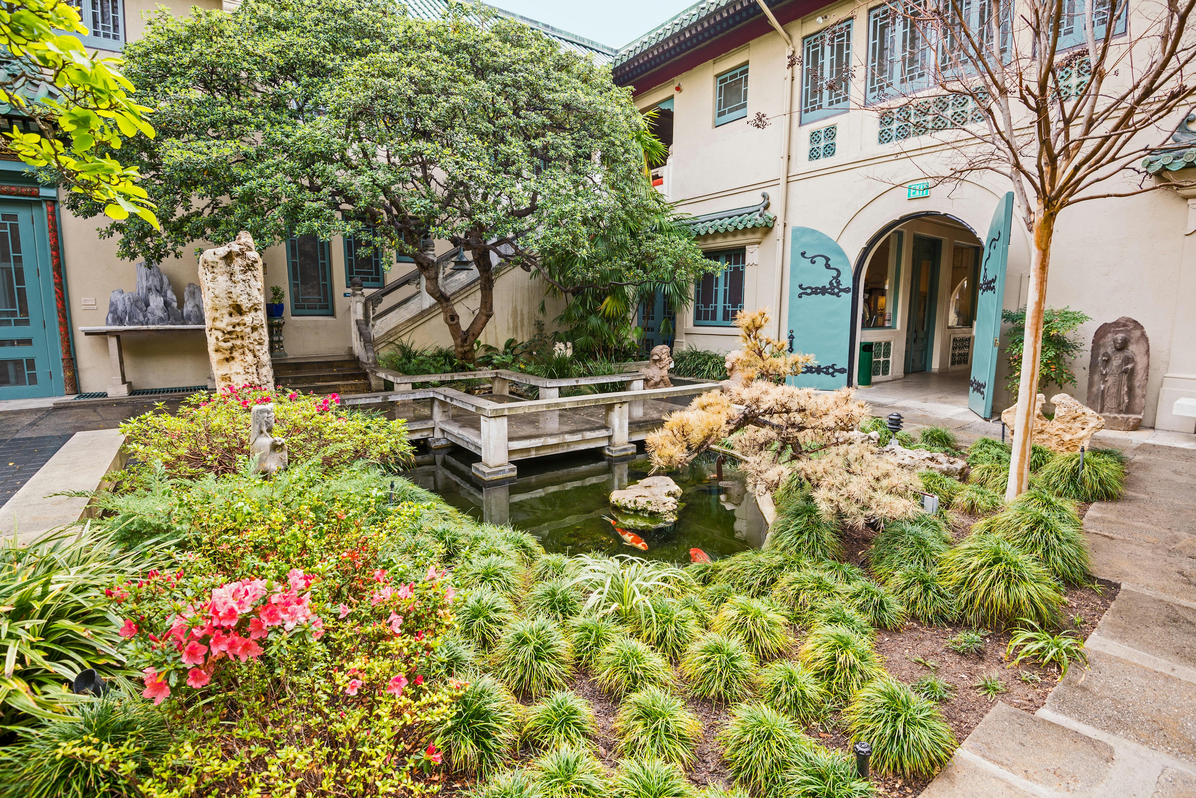 The beautiful courtyard of the Pacific Asia Museum in Pasadena.