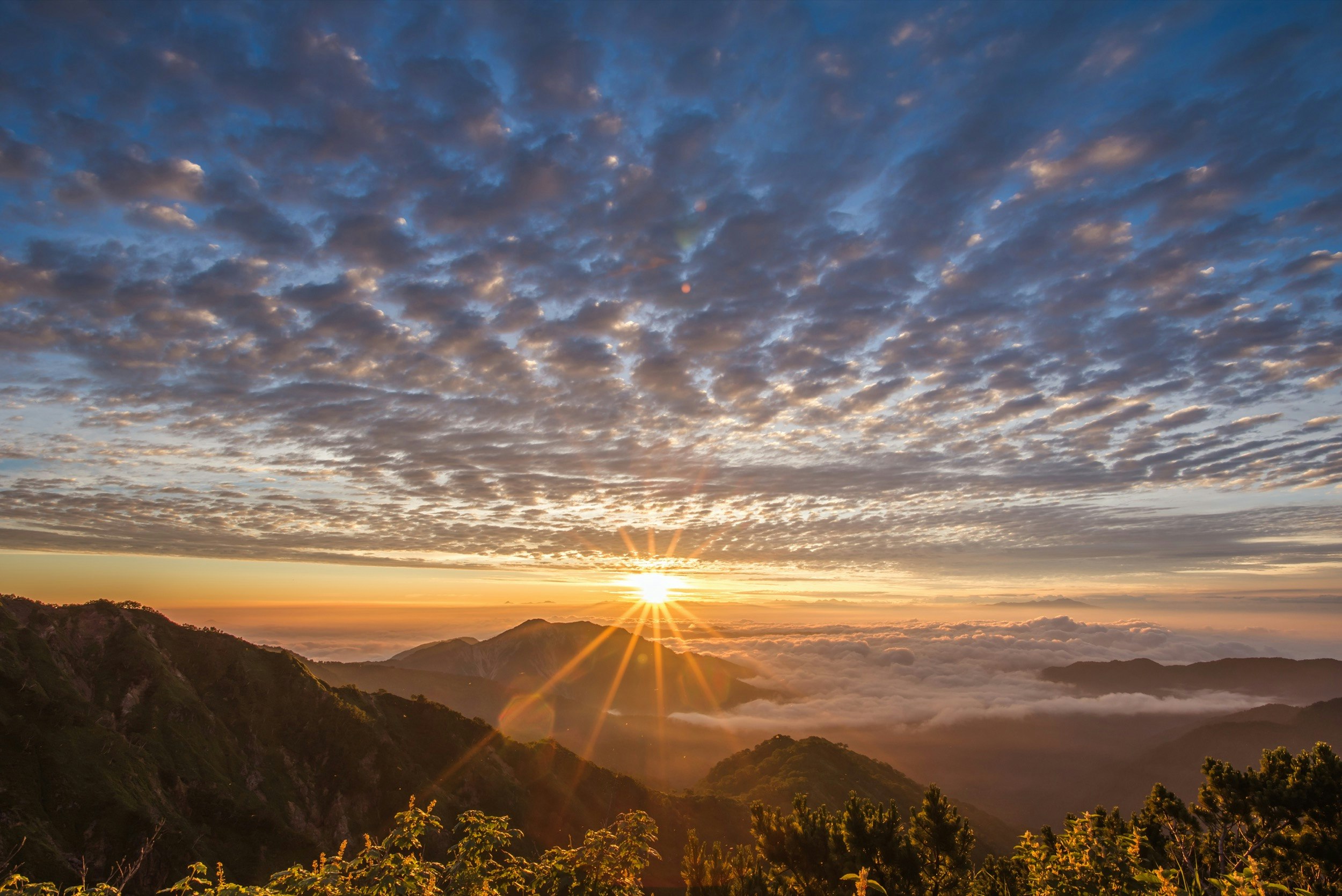 Mt.Hakusan; Shutterstock ID 656938516; Your name (First / Last): Ben N Buckner; GL account no.: 65050; Netsuite department name: Online Editorial; Full Product or Project name including edition: Gifu Ishikawa Trekking