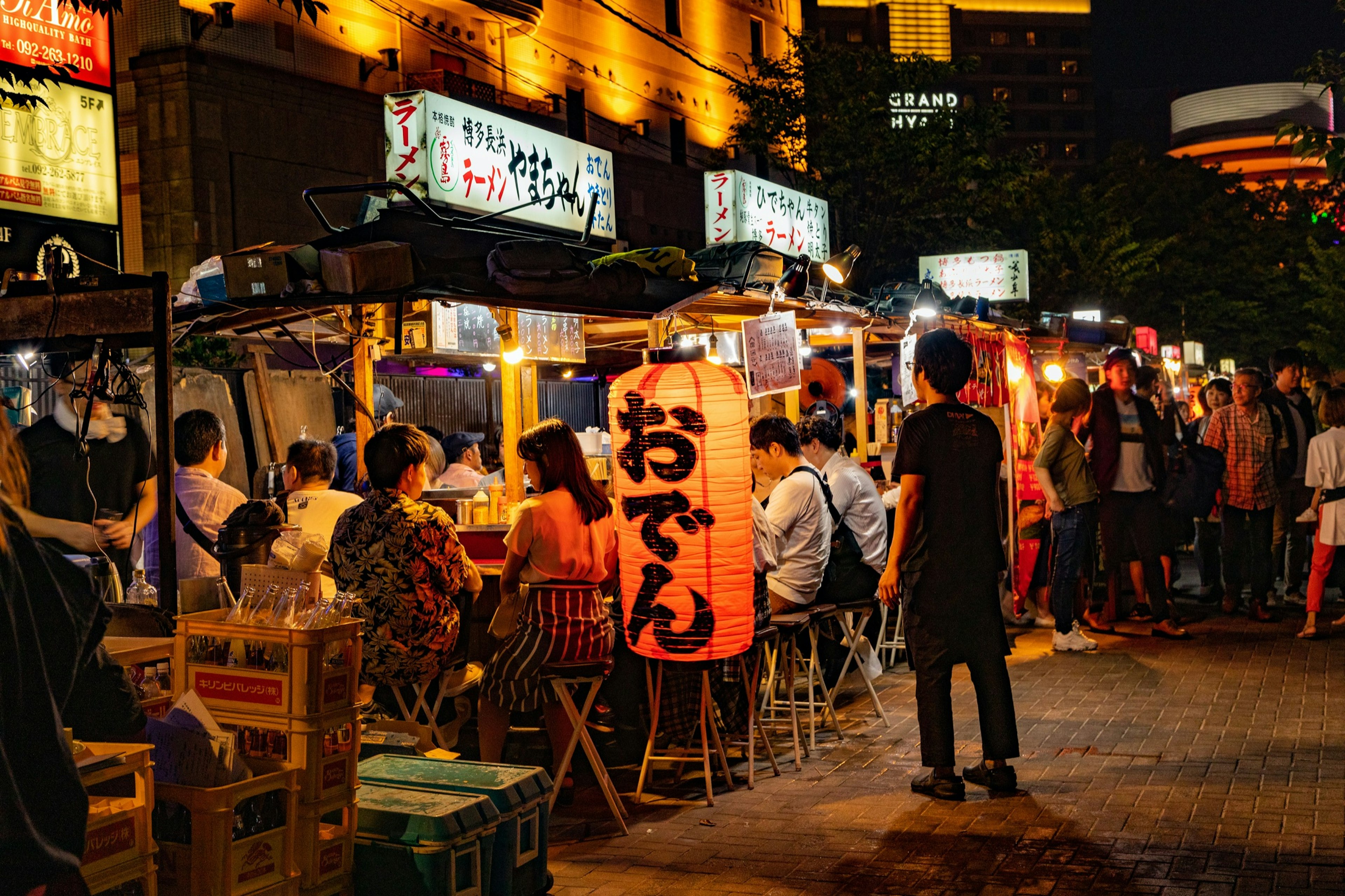 Kyushu_Unique_Fukuoka_Yatai.jpg