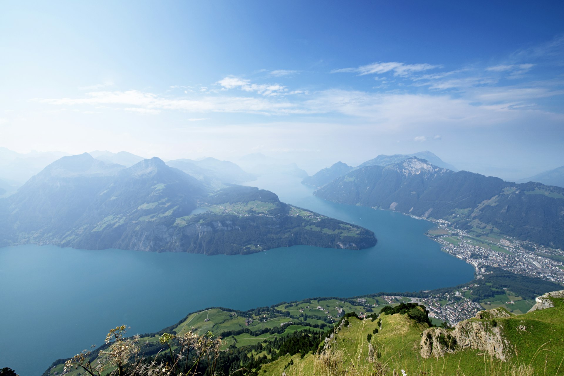 Overview of Lake Lucerne and Rutli meadow from Fronalpstock. 