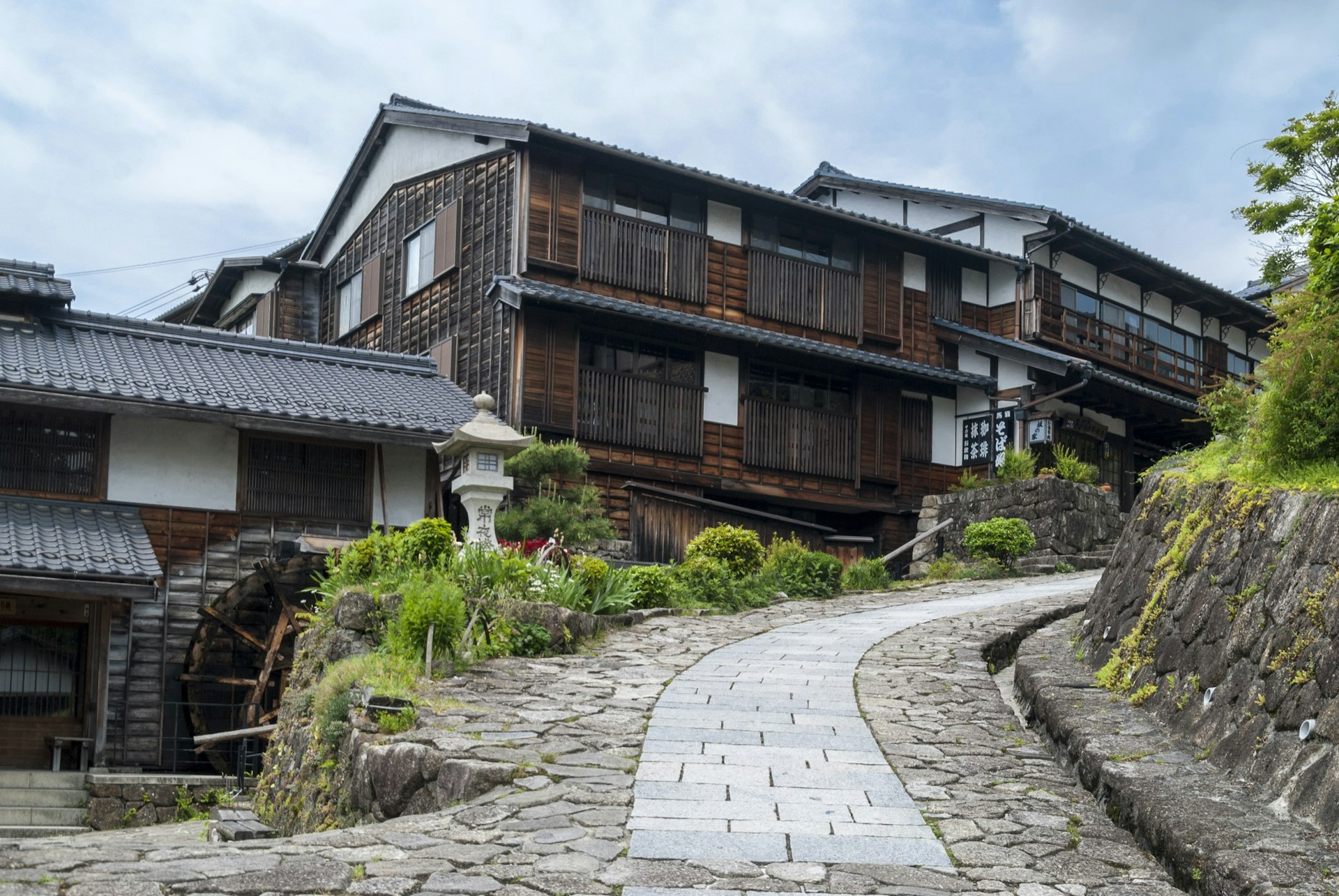 Nakasendo_magome.jpg